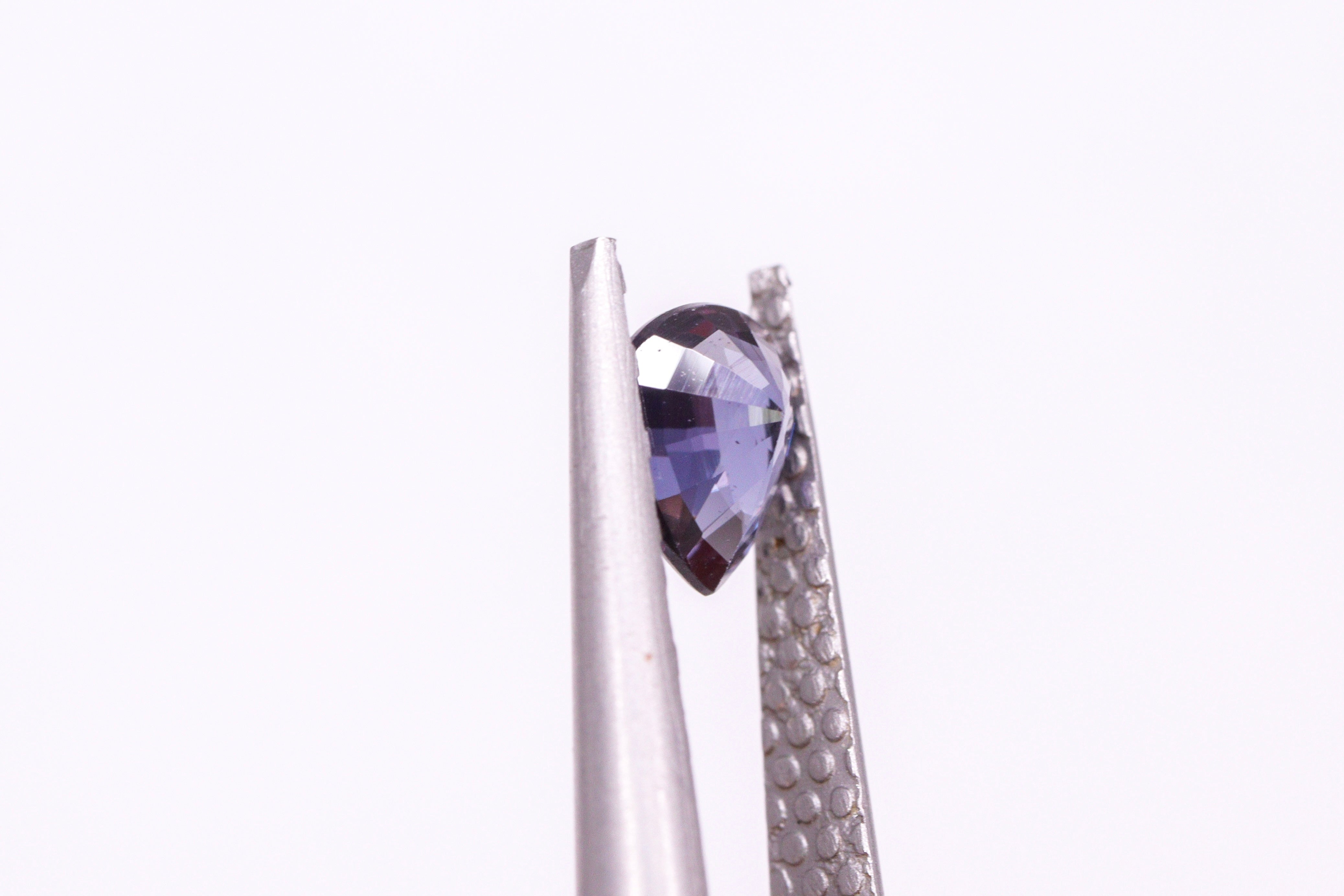 ☆ベキリーブルー☆カラーチェンジガーネット 0.41ct