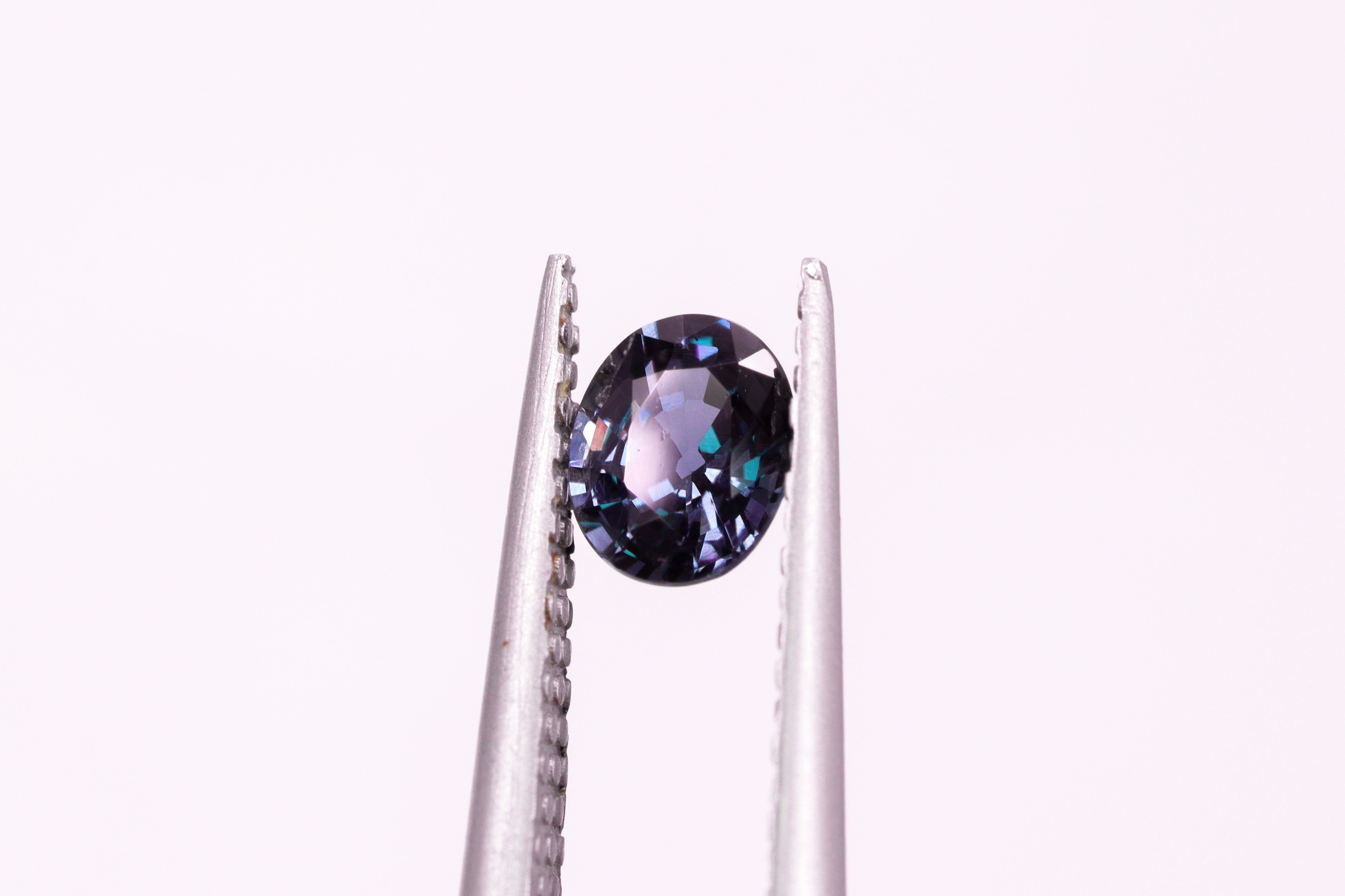 ☆ベキリーブルー☆カラーチェンジガーネット 0.63ct