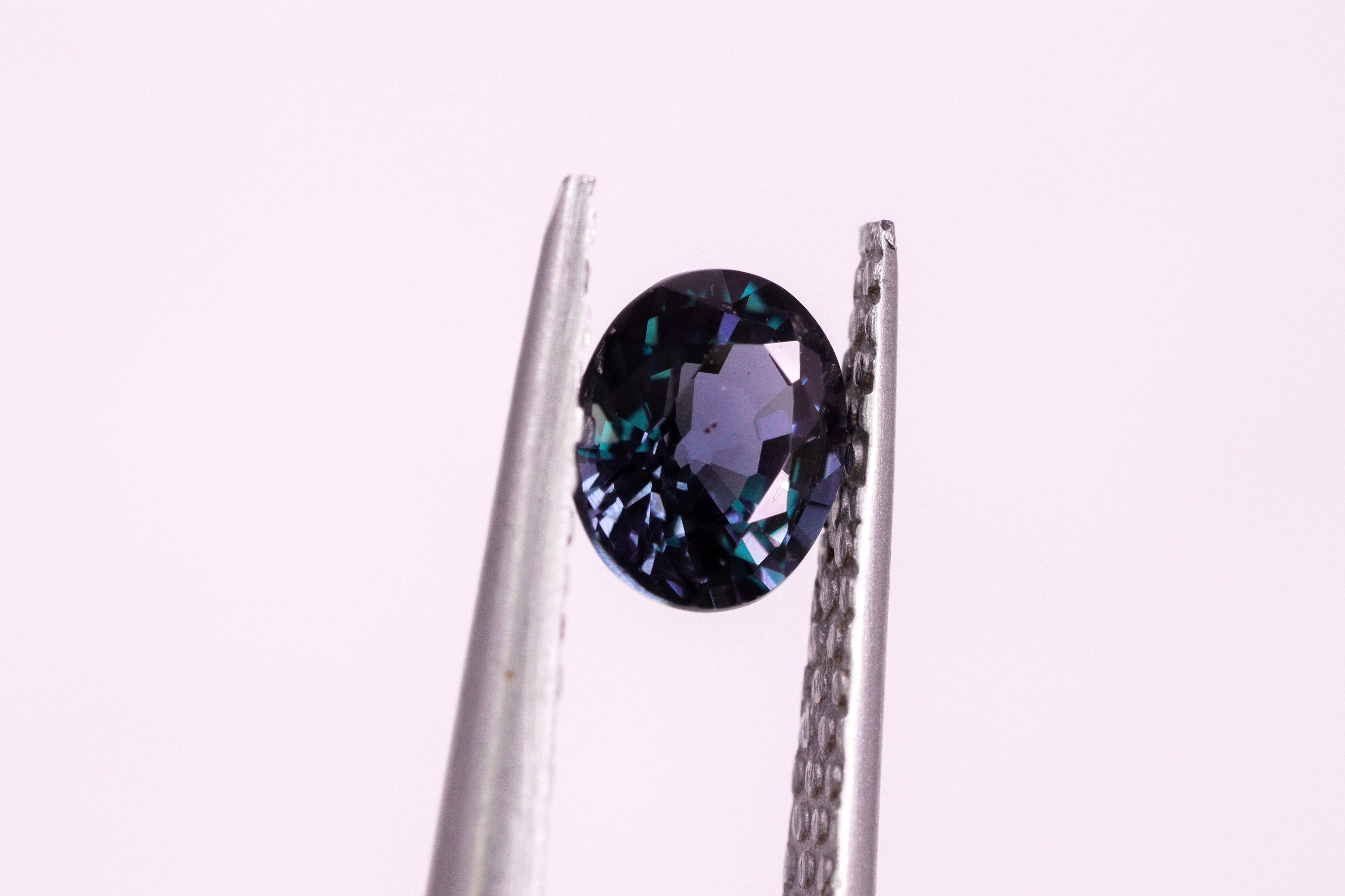 ☆ベキリーブルー☆カラーチェンジガーネット 0.63ct