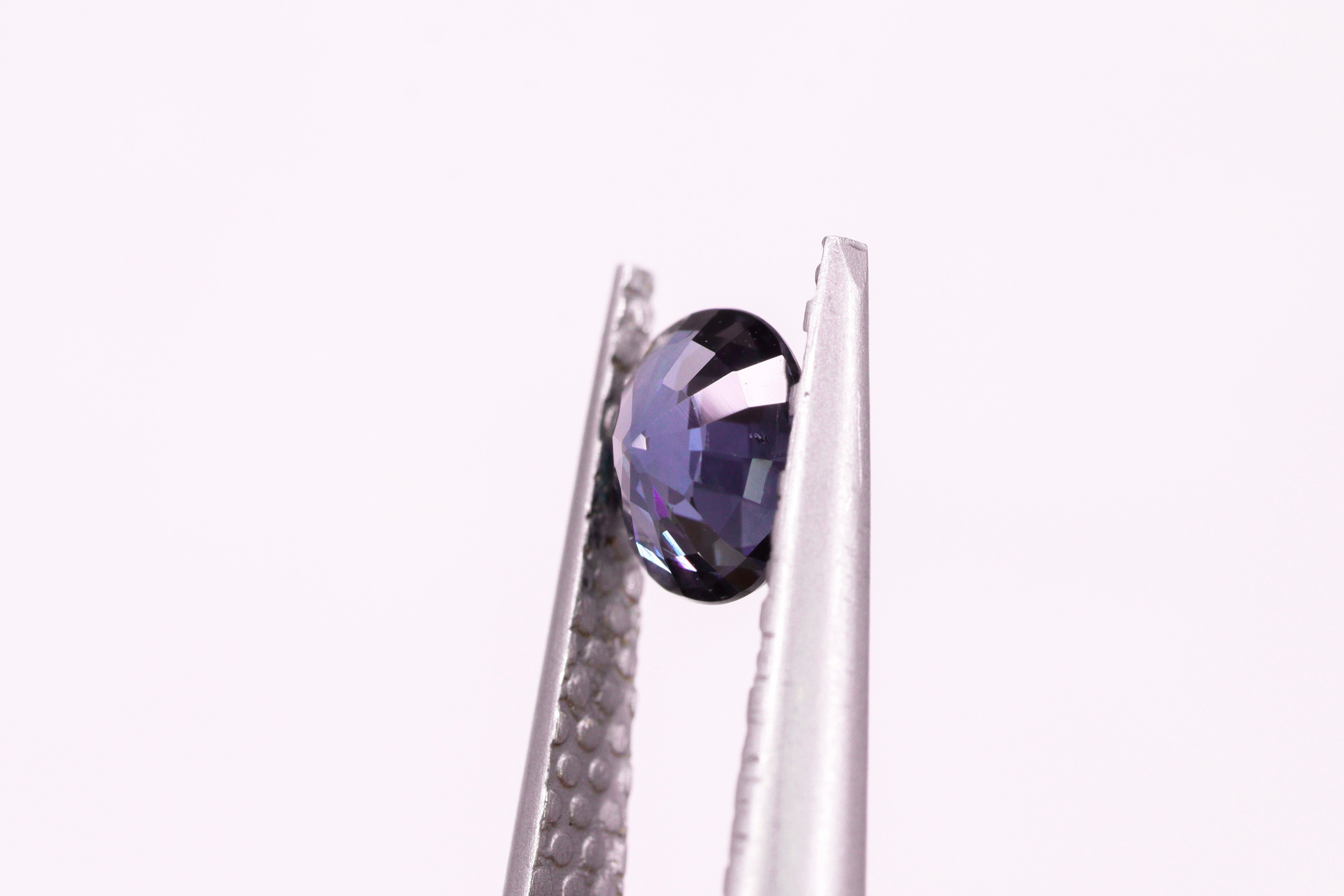 ☆ベキリーブルー☆カラーチェンジガーネット 0.63ct