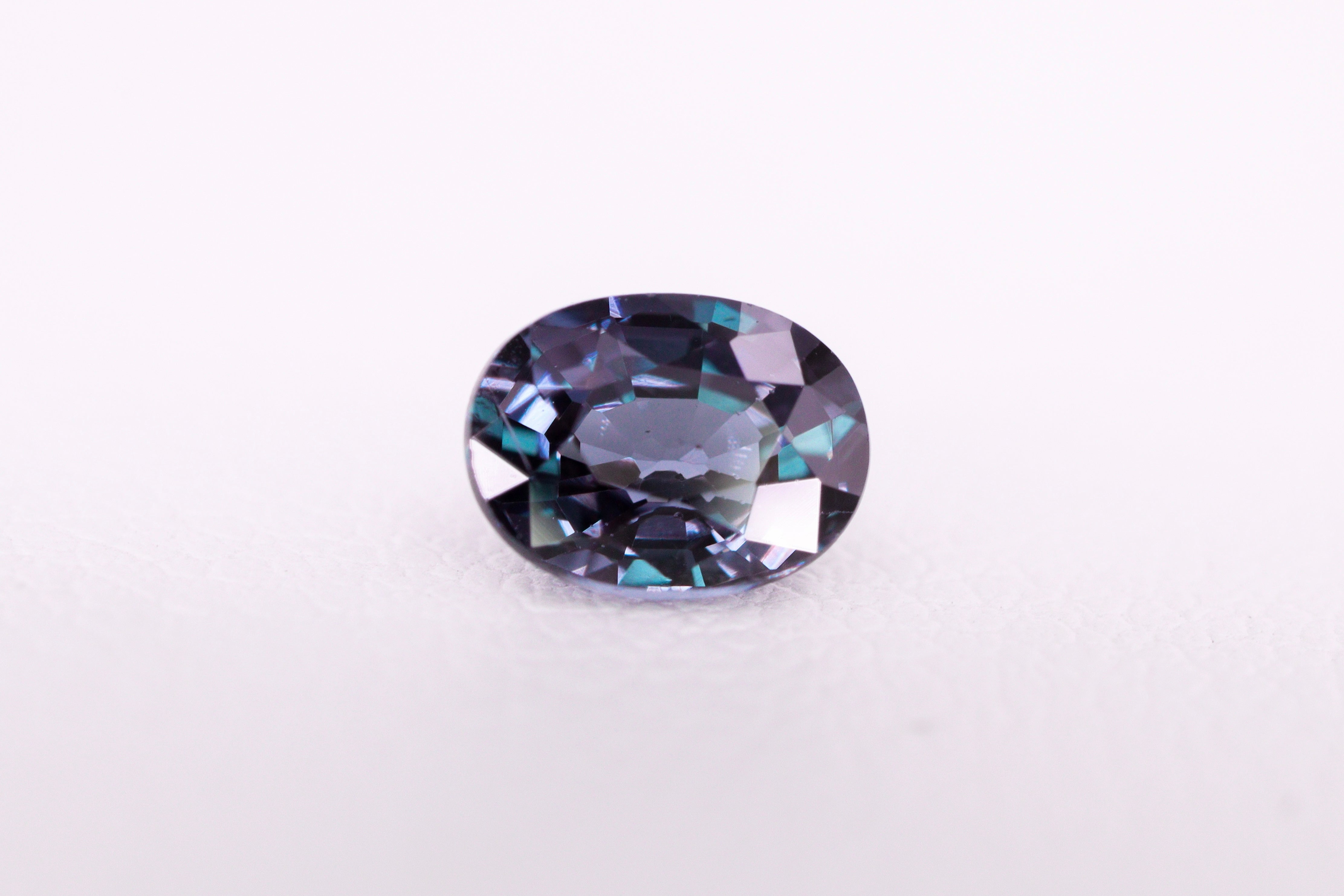 ☆ベキリーブルー☆カラーチェンジガーネット 0.63ct