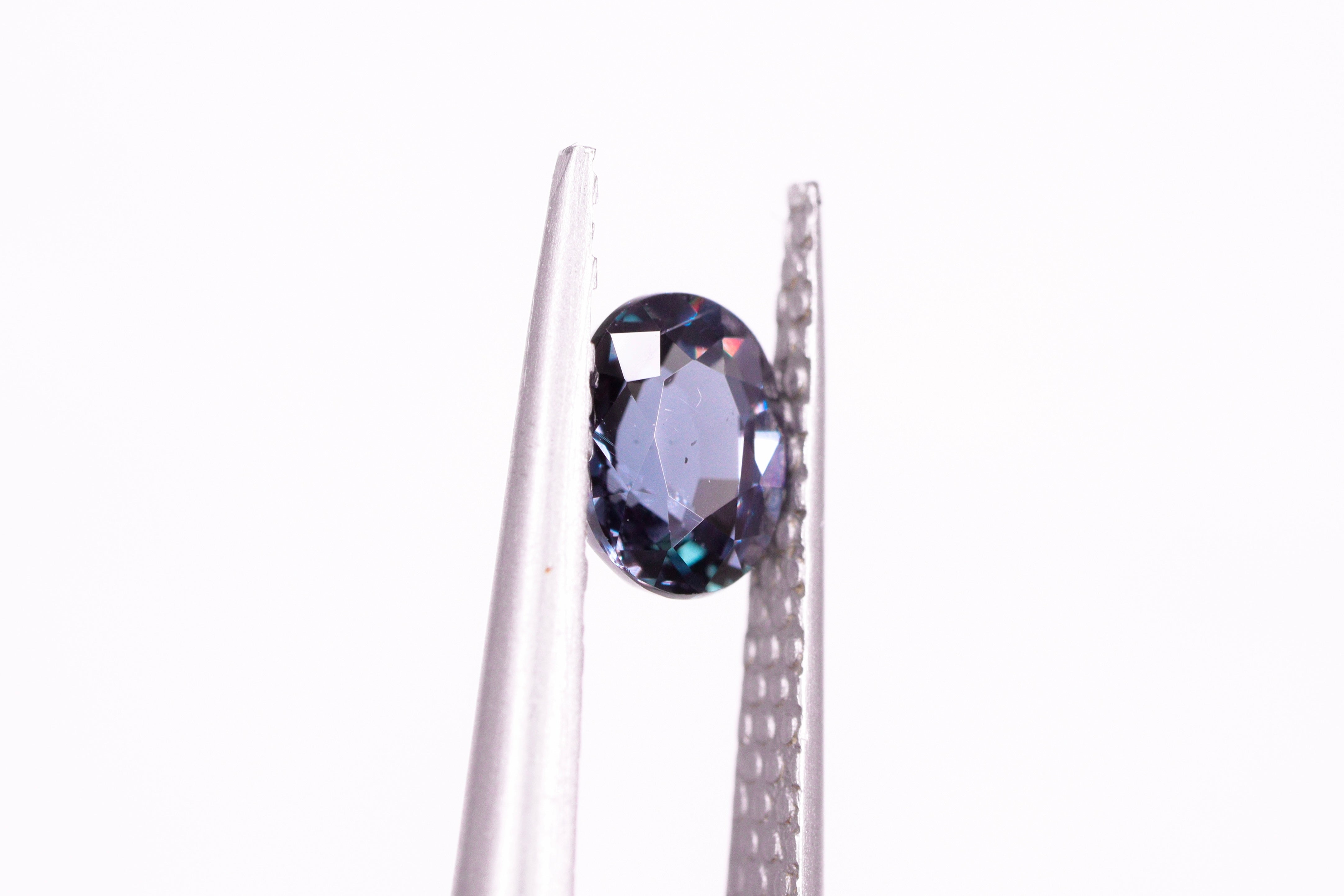 ☆ベキリーブルー☆カラーチェンジガーネット 0.63ct