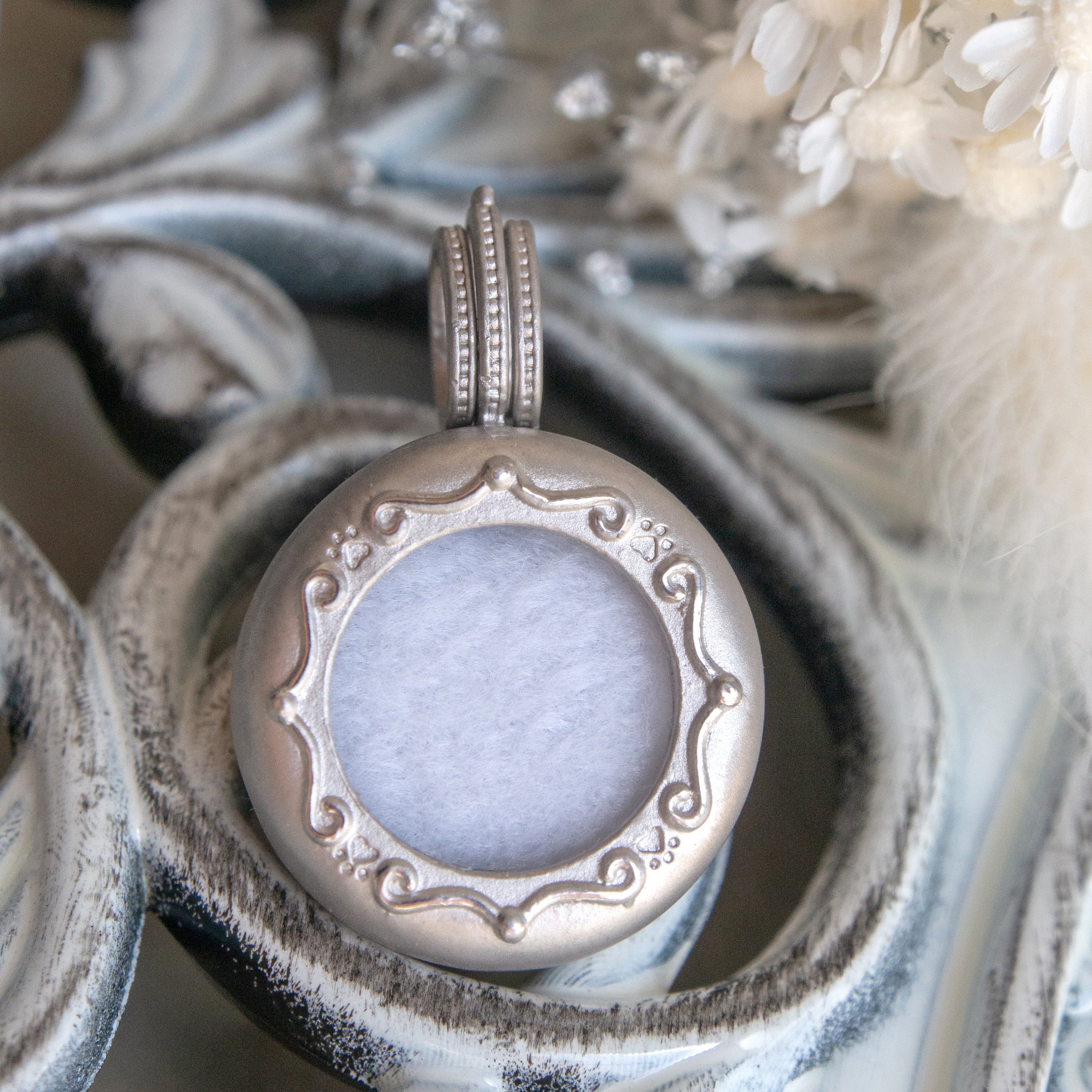 ⭐︎限定販売⭐︎肉球Medeo ペンダント