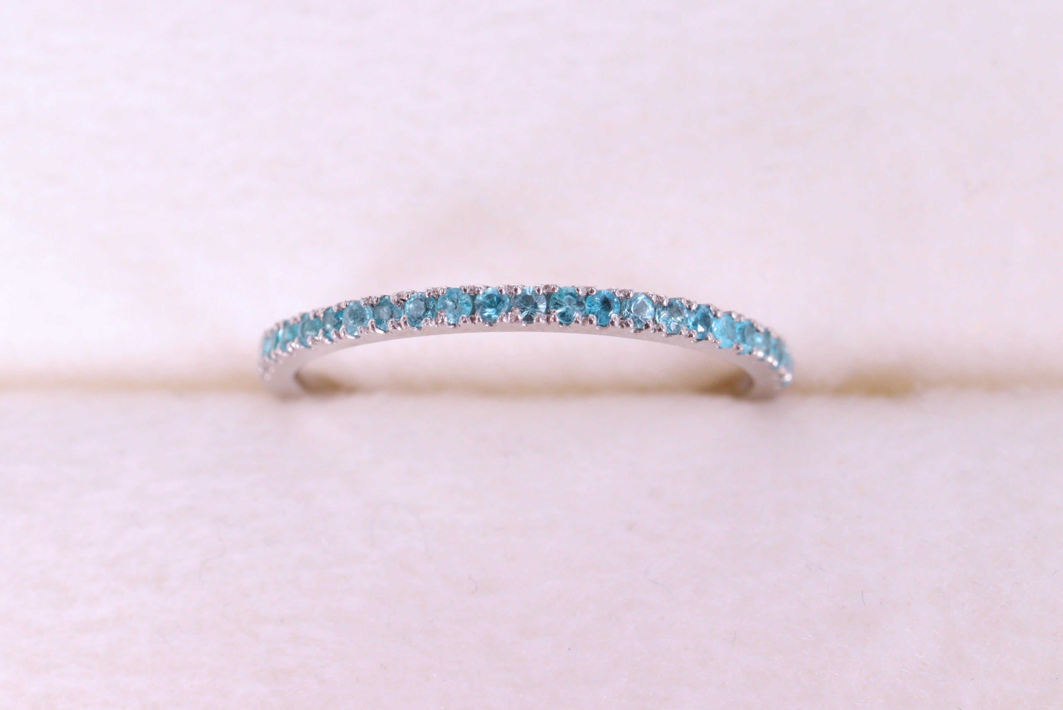 《限定2本》<BR>パライバトルマリンエタニティリング