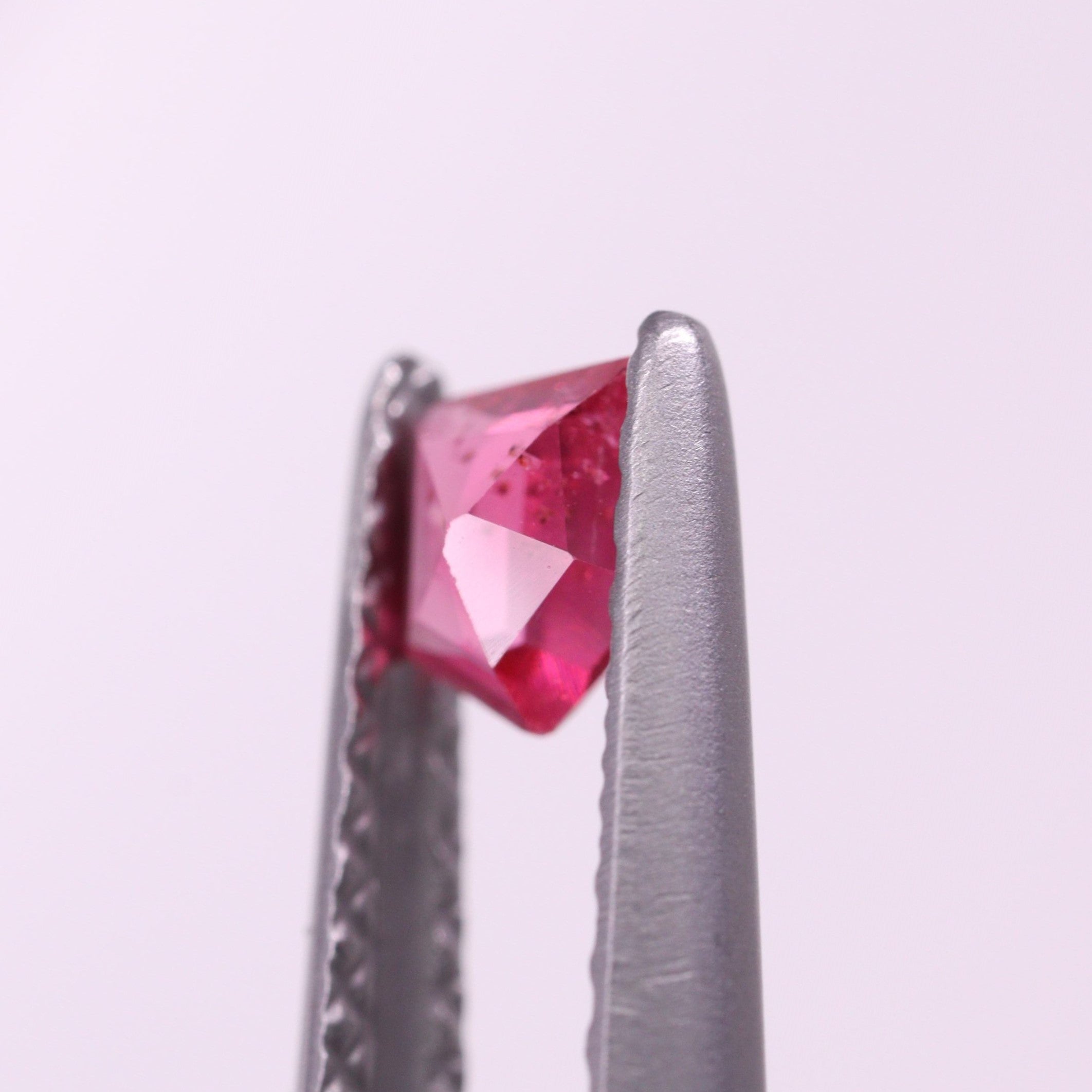 ピンクスピネル<BR>0.23ct