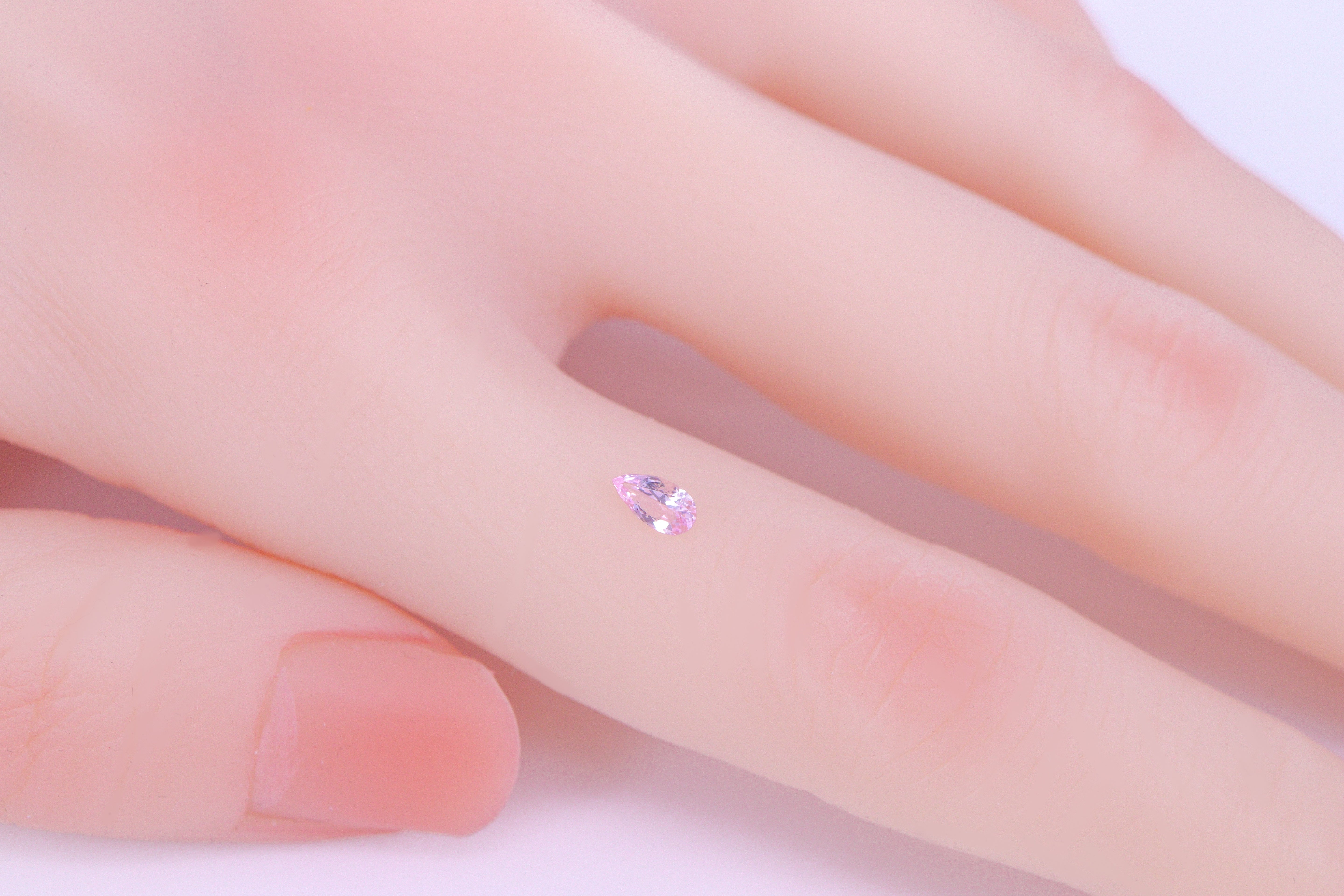ピンクゾイサイト 0.18ct