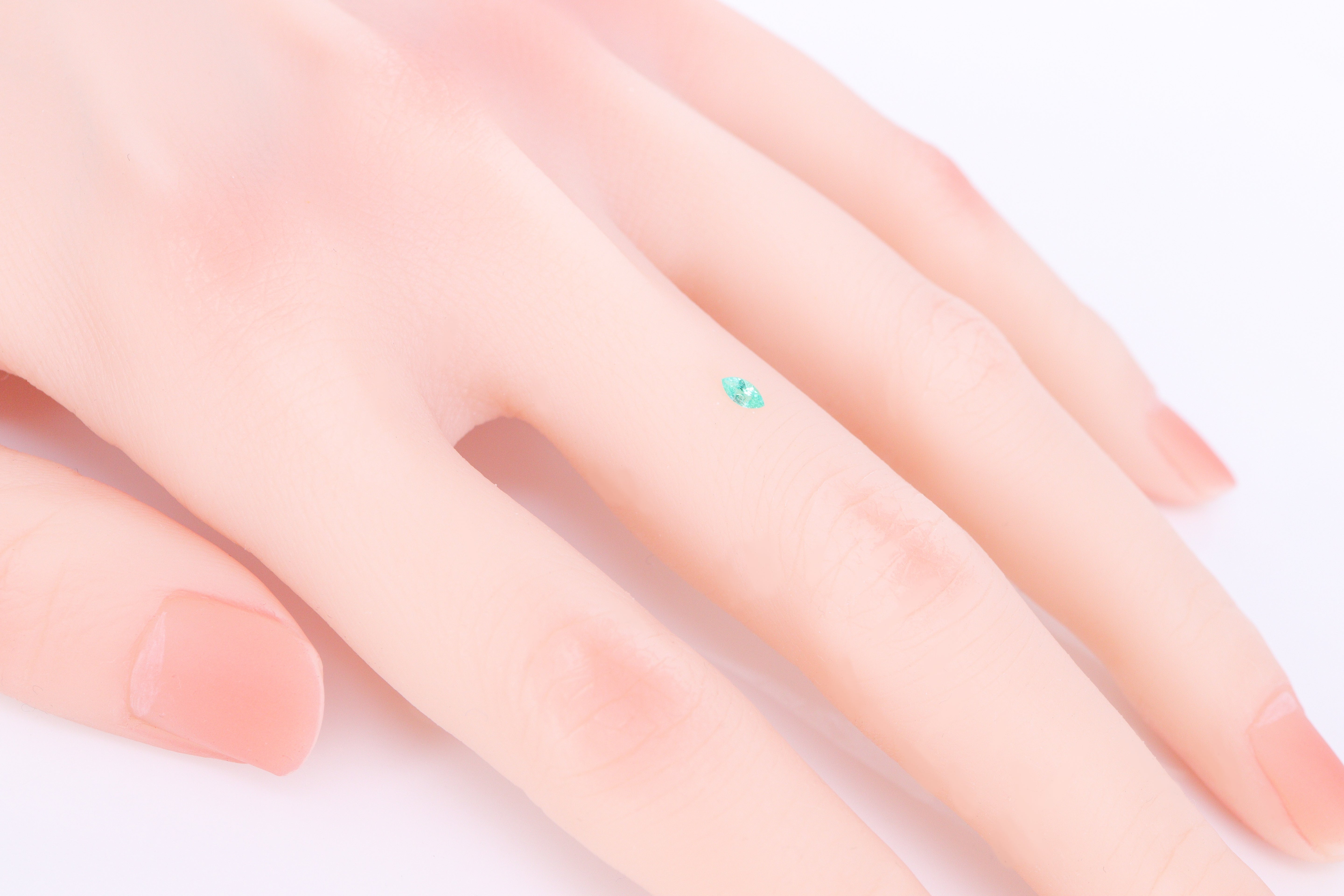 パライバトルマリン0.067ct  【AR400】