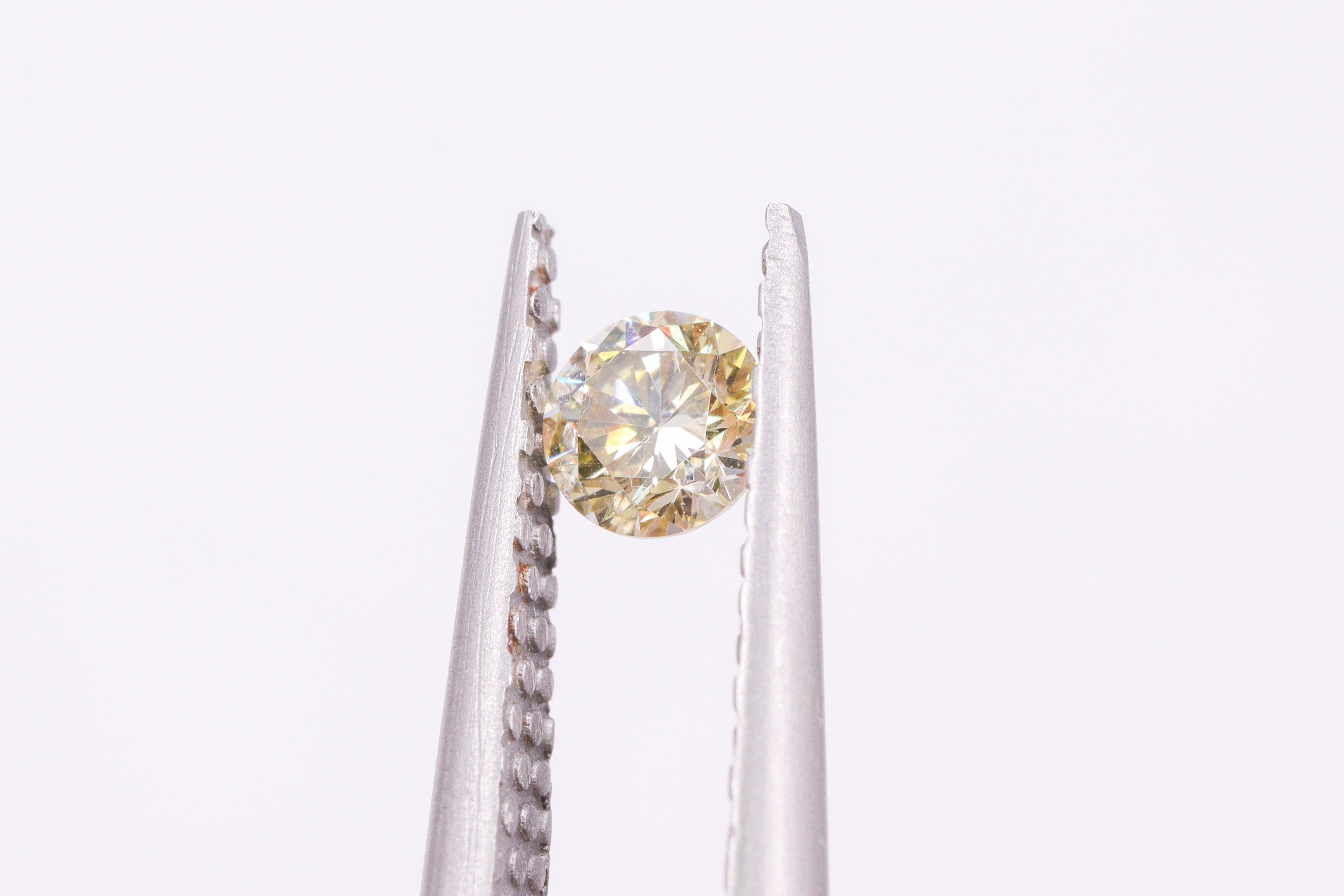 カメレオンダイヤ0.190ct 【AR754】