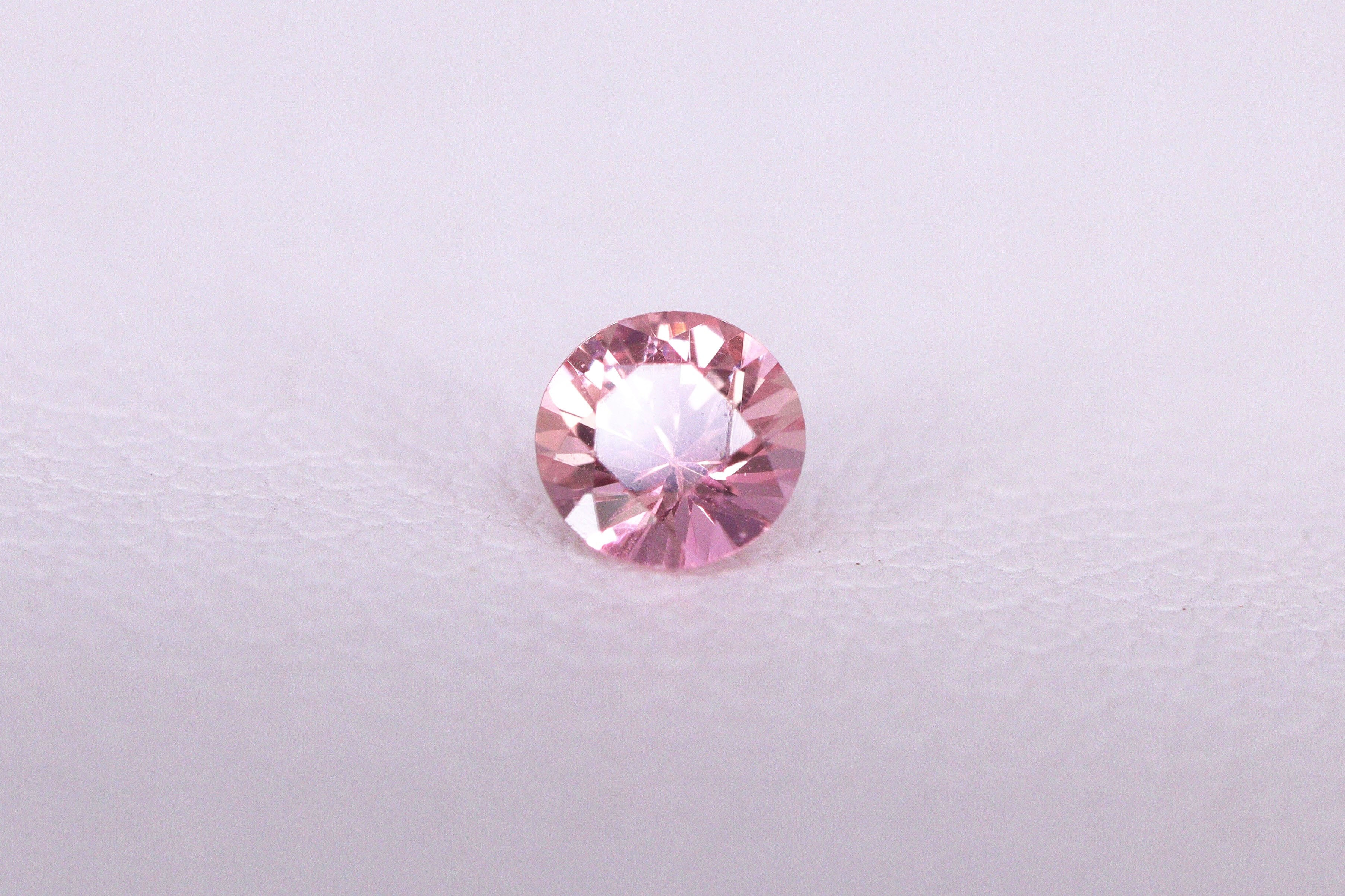 ☆おすすめ品☆パパラチアサファイア 0.180ct DGL鑑別書付き