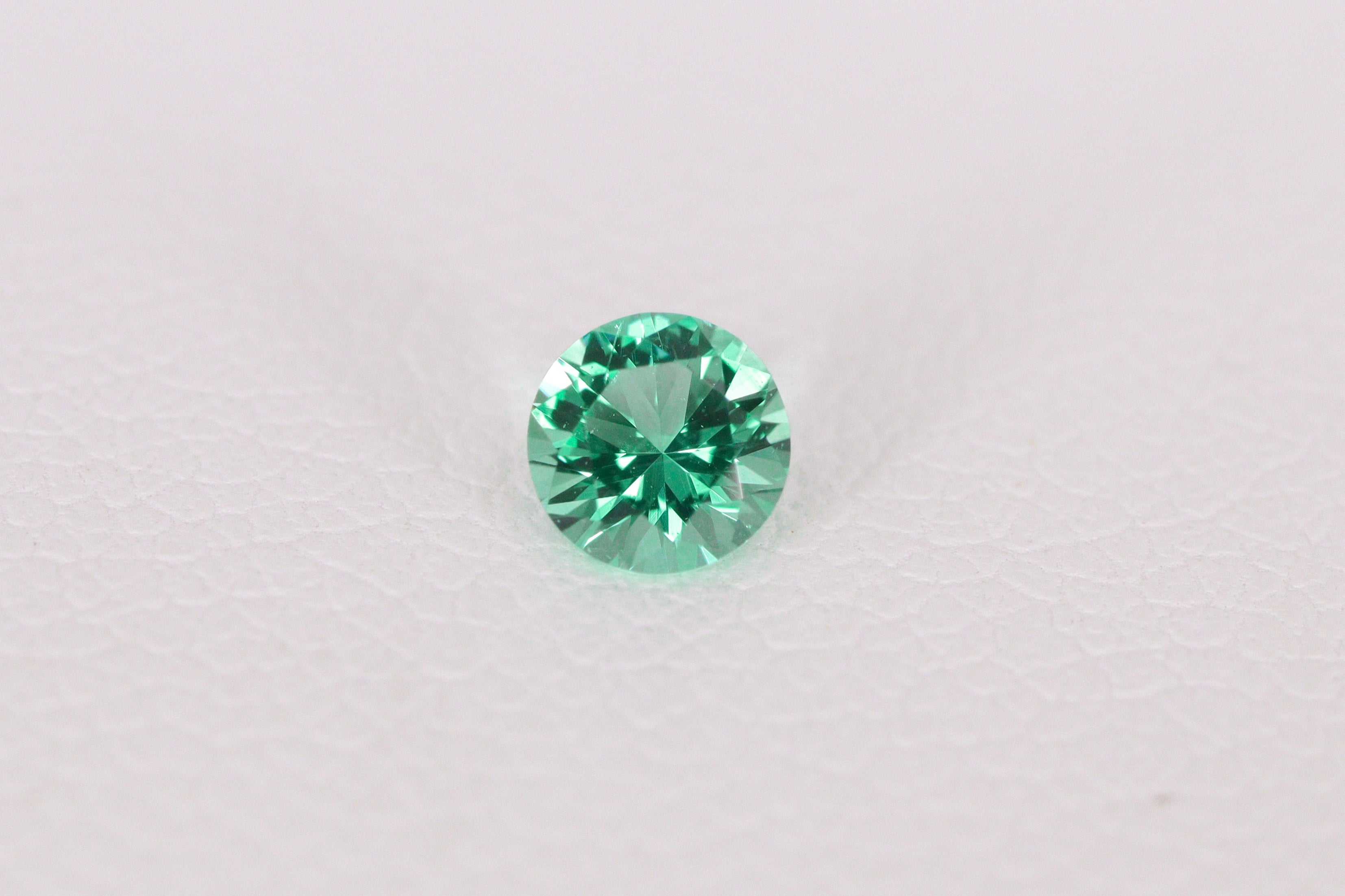 ロシア産 無処理エメラルド 0.16ct