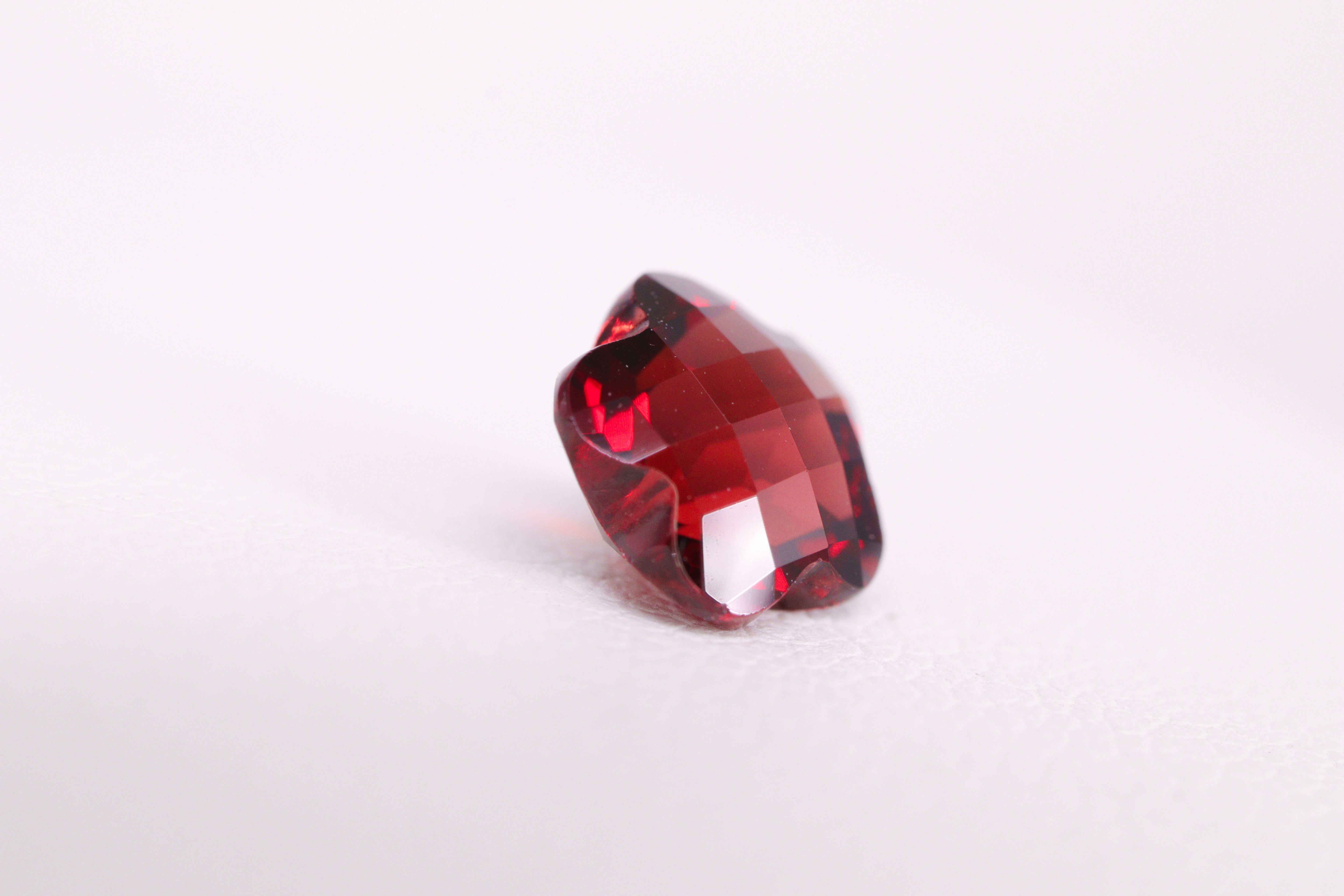 🌸フラワーカット🌸 ガーネット