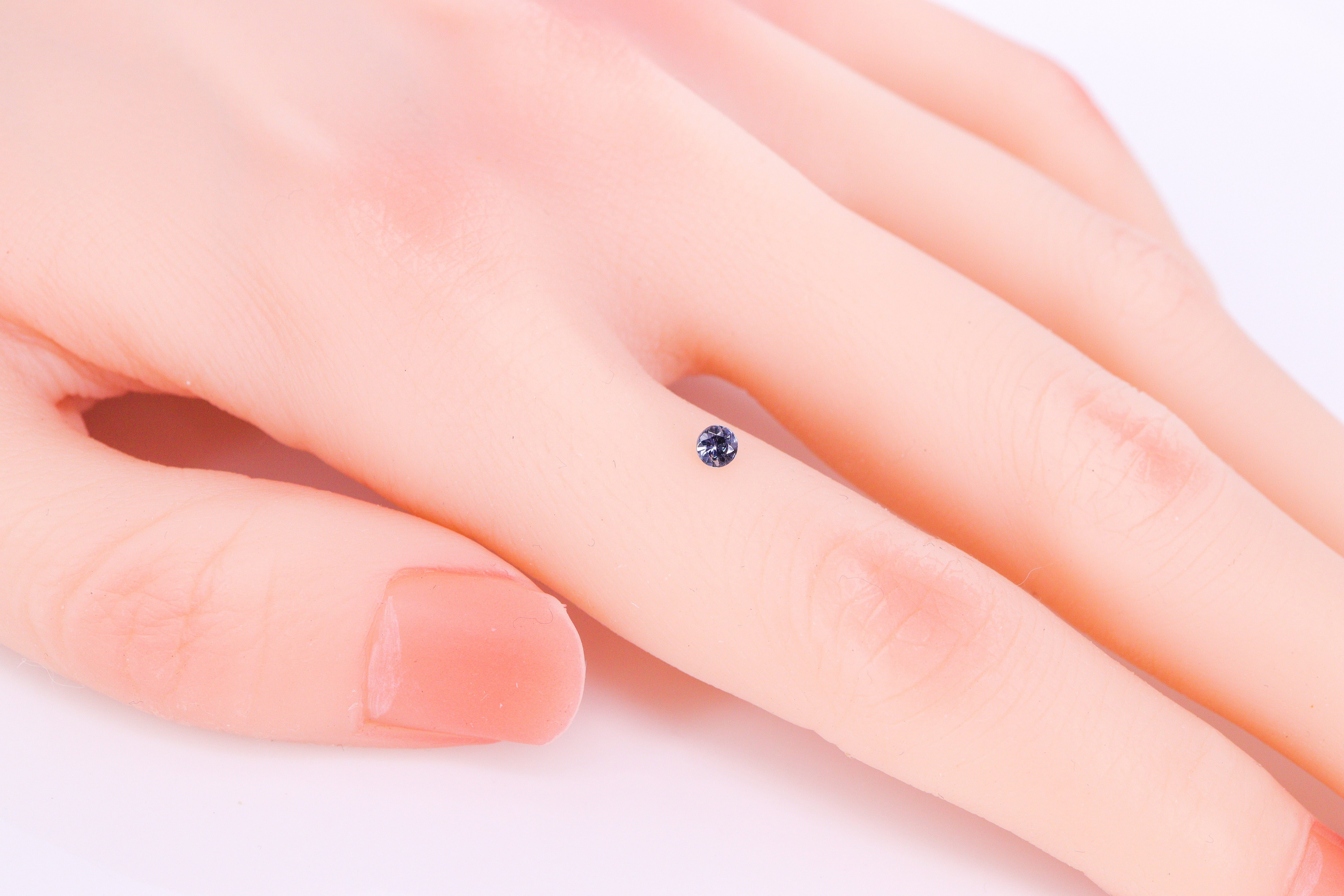 ベキリーブルーガーネット 0.13ct