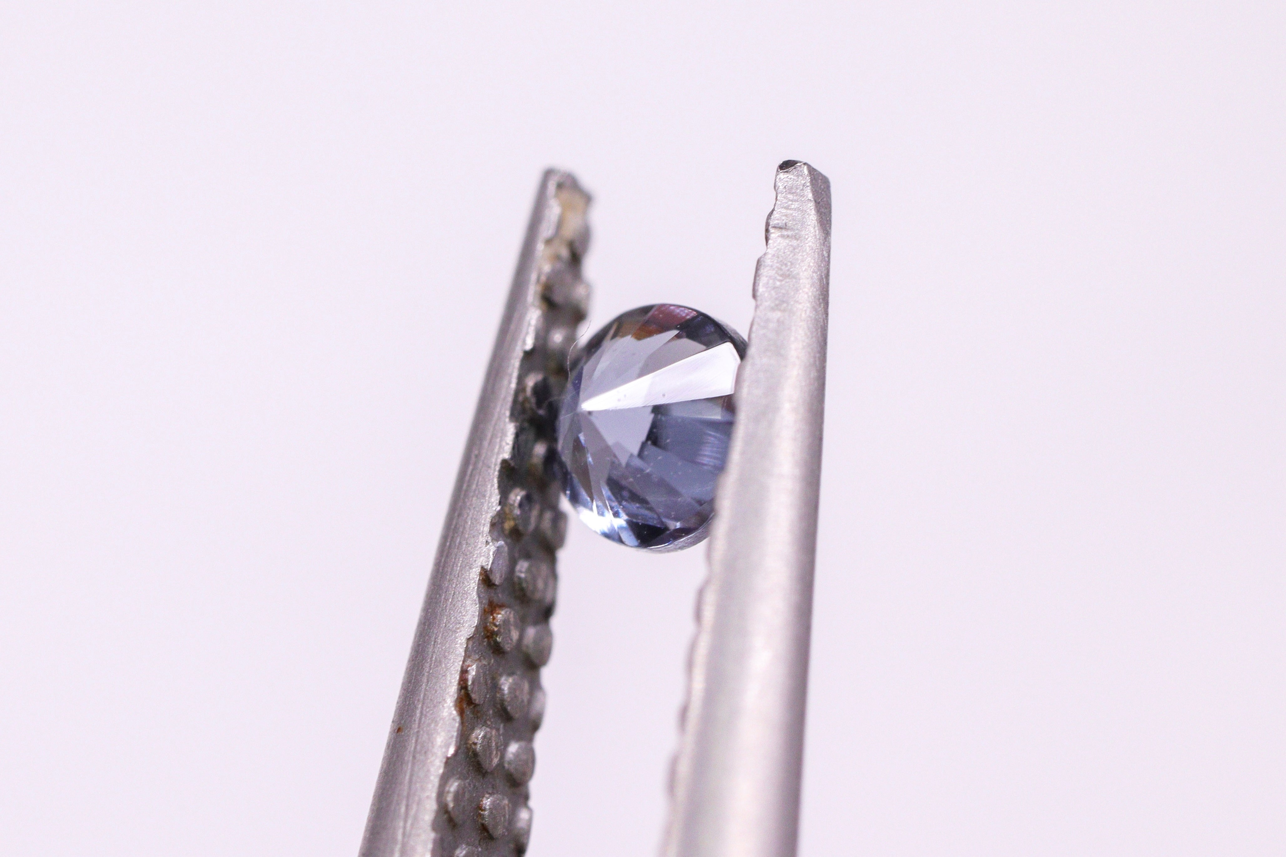 ベキリーブルーガーネット 0.14ct