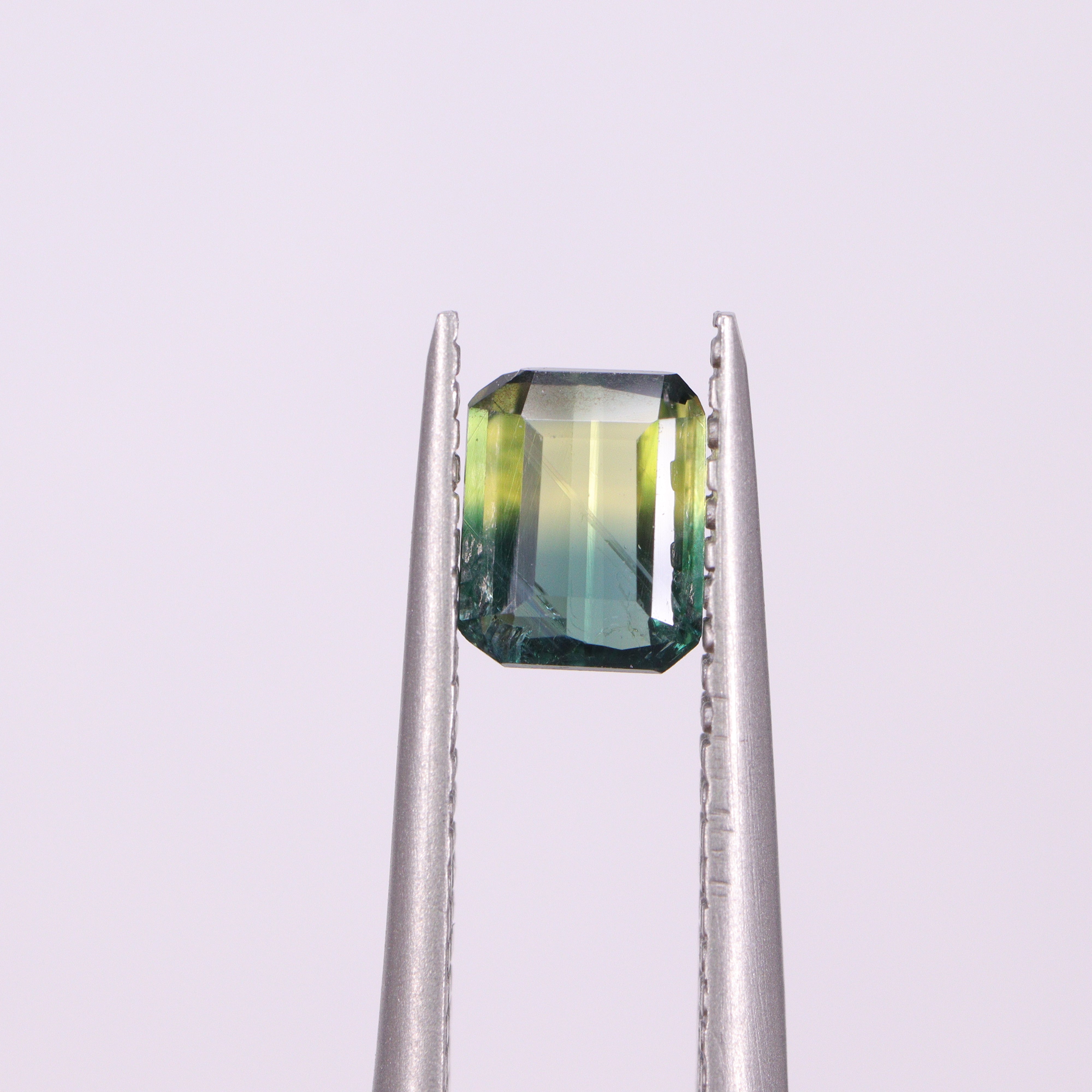 ☆特選品☆バイカラーサファイア<BR>0.62ct 【IR068】