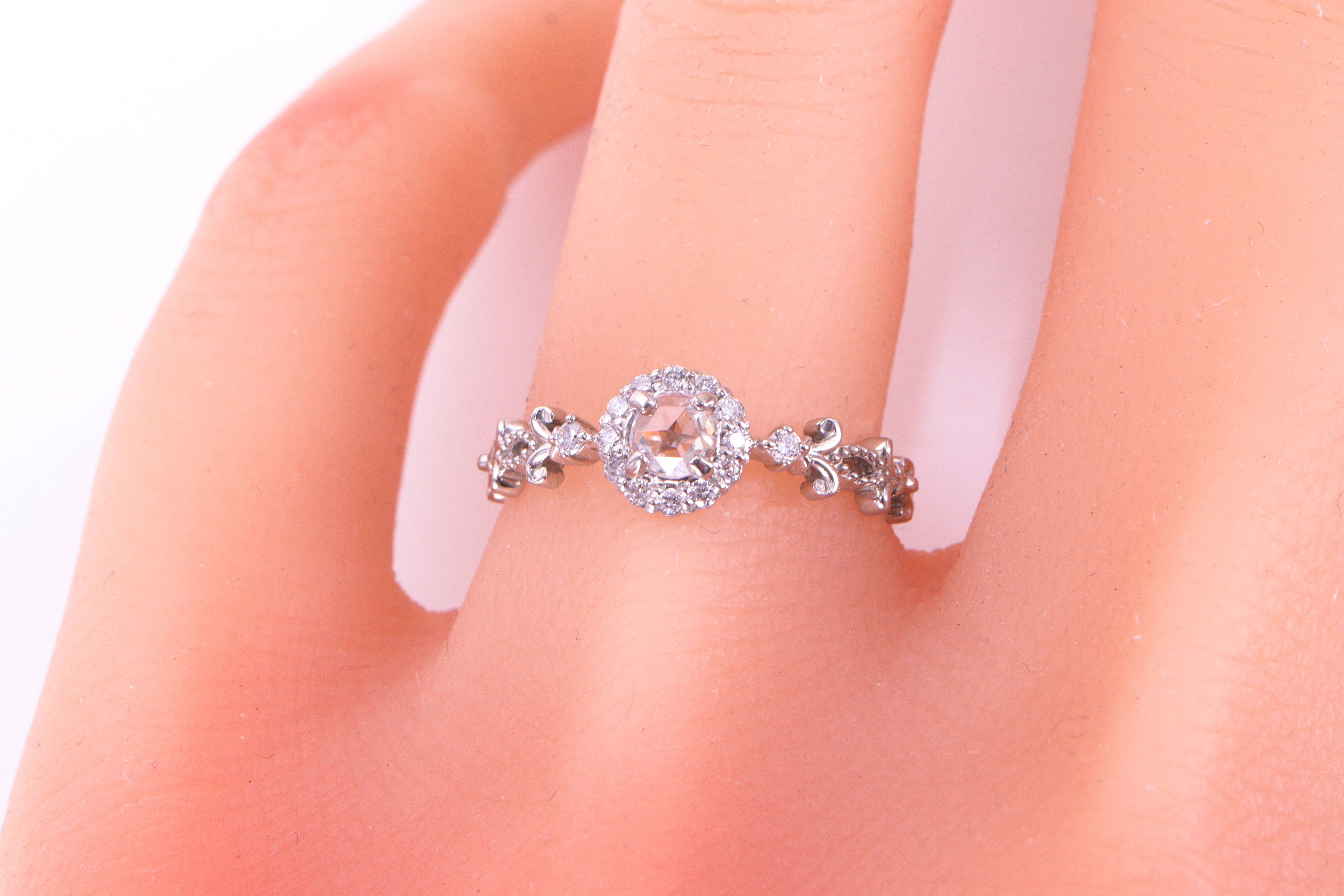 【新春特別価格】ローズカットダイヤモンド Pt950 リング