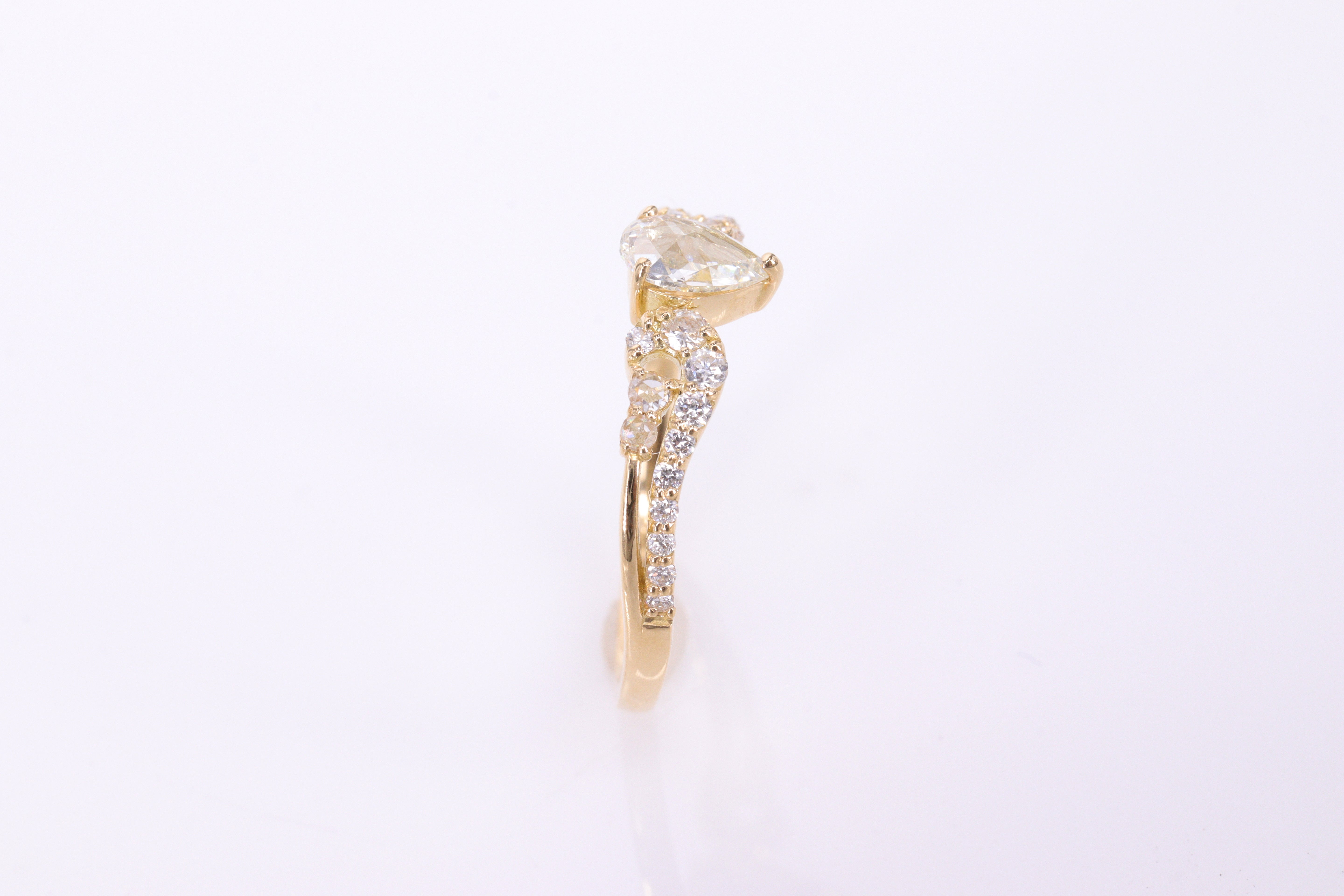 ローズカットダイヤモンド K18YGリング 3907