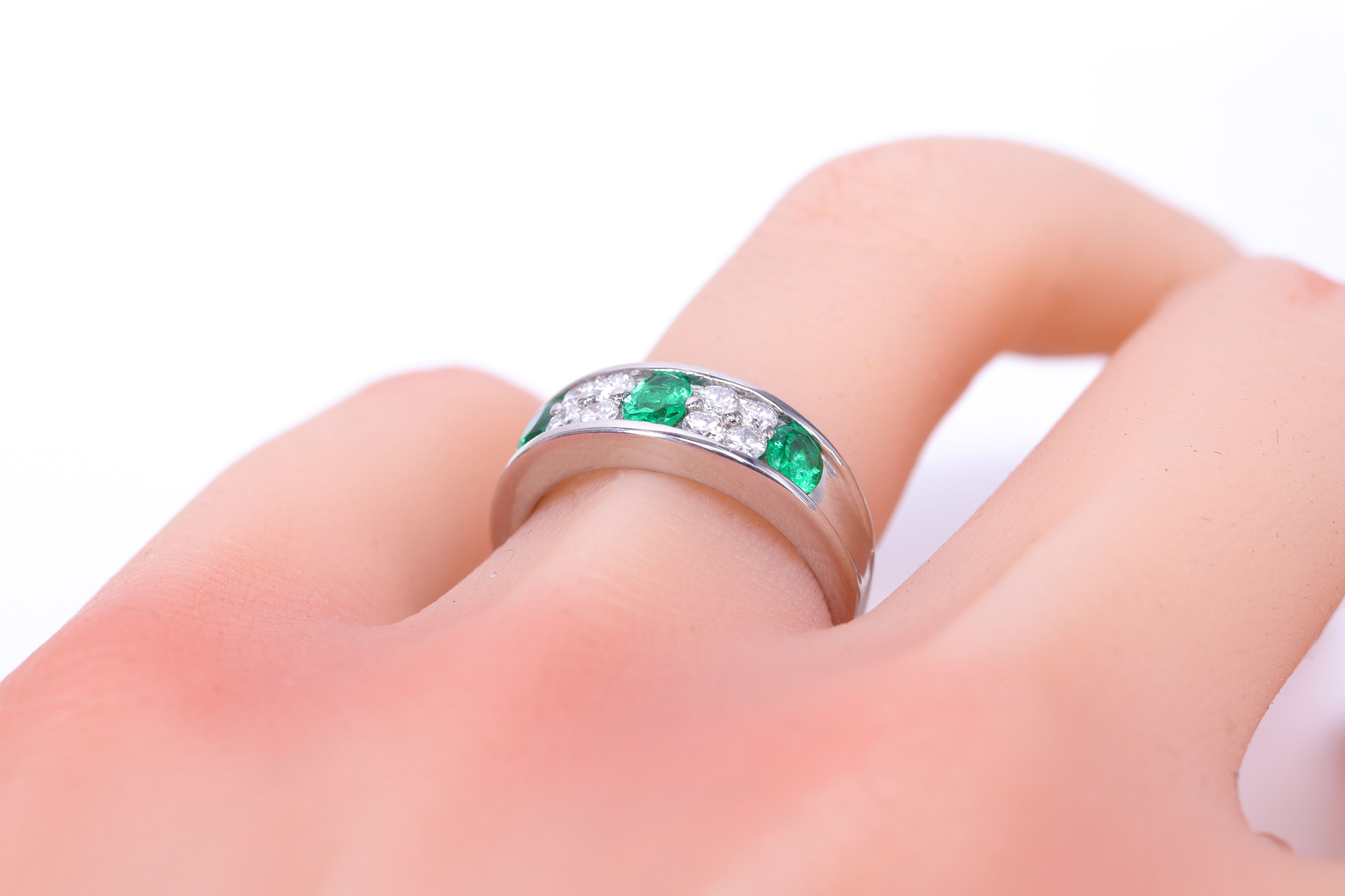 【早い者勝ち】エメラルド Pt リング