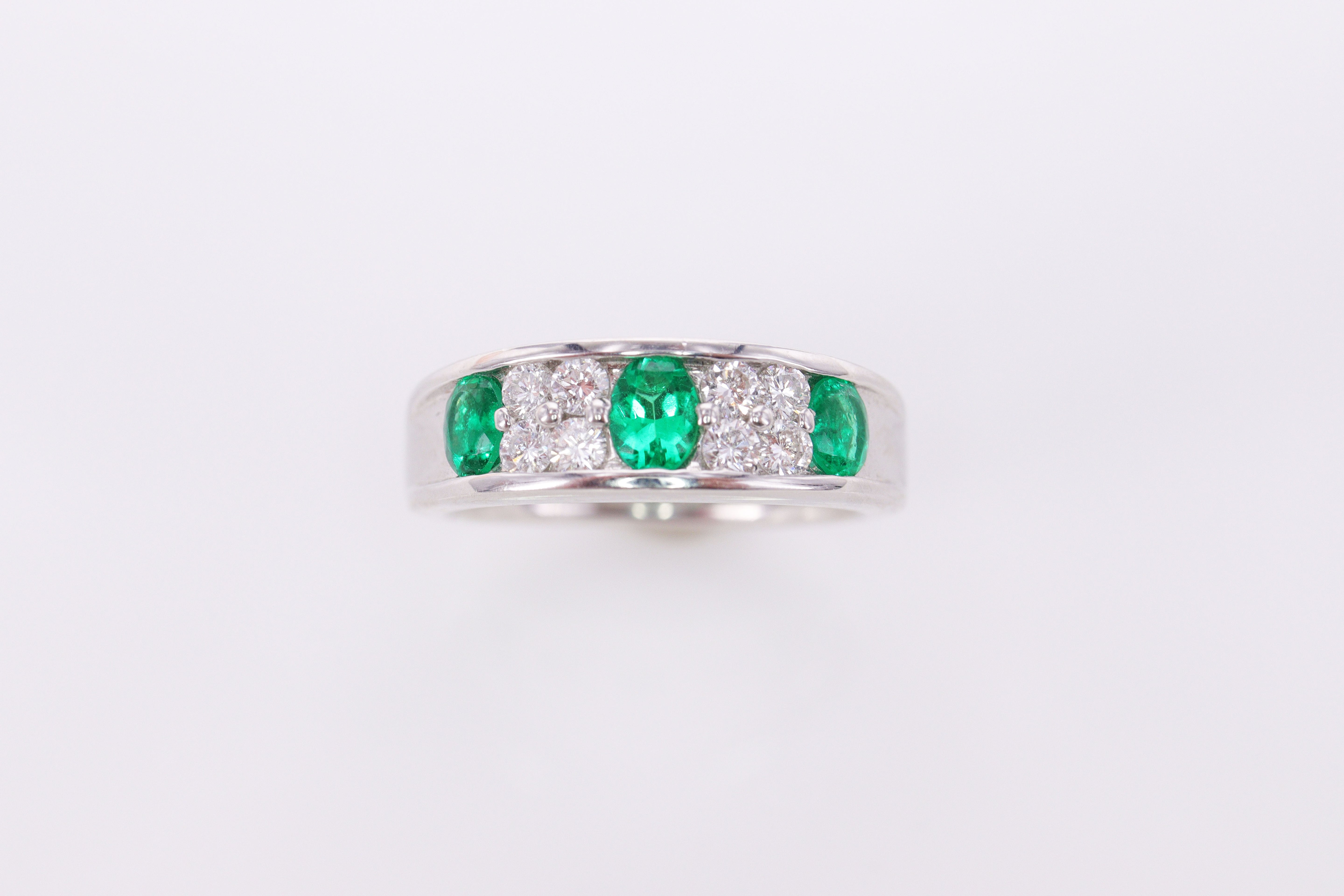 【早い者勝ち】エメラルド Pt リング