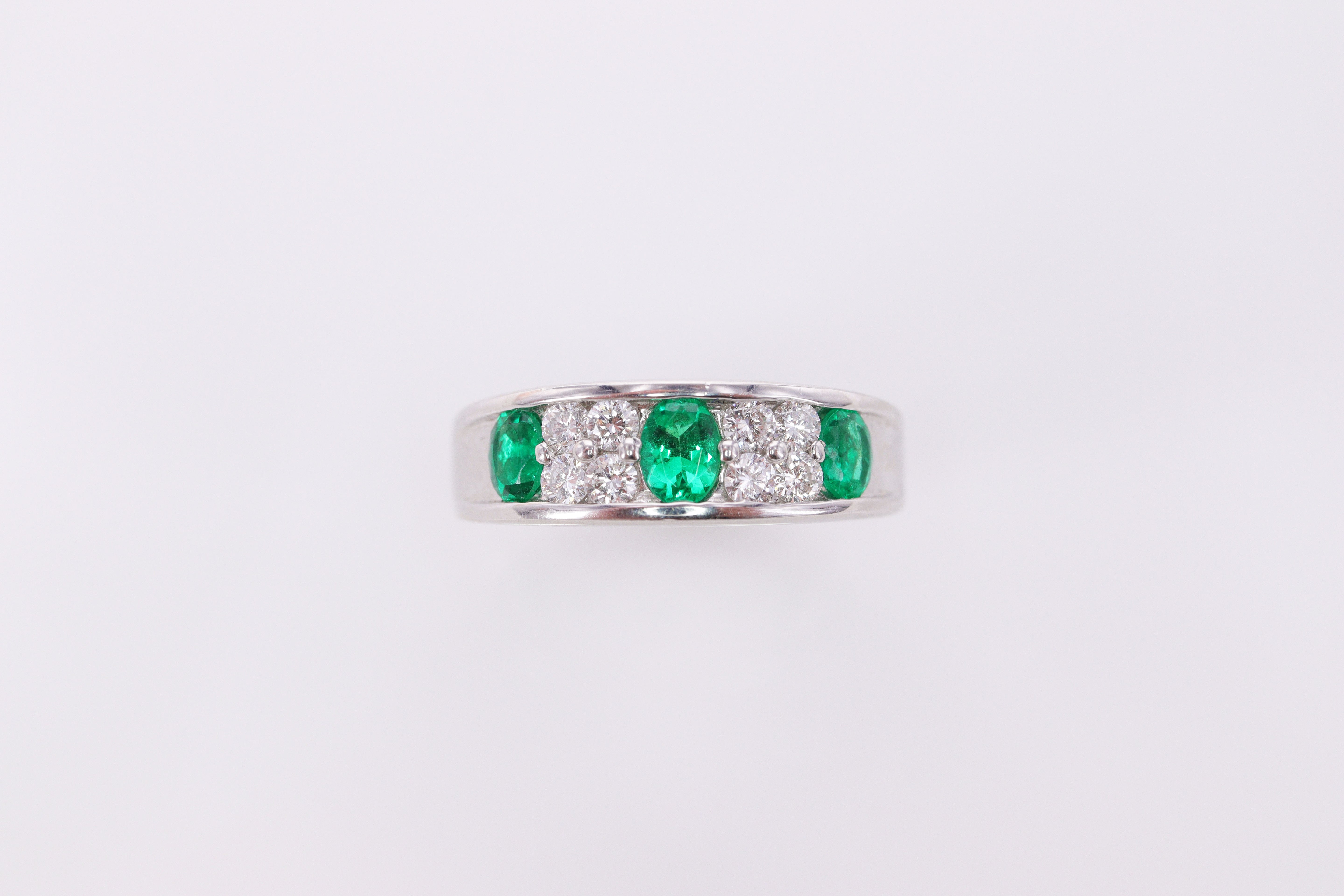 【早い者勝ち】エメラルド Pt リング