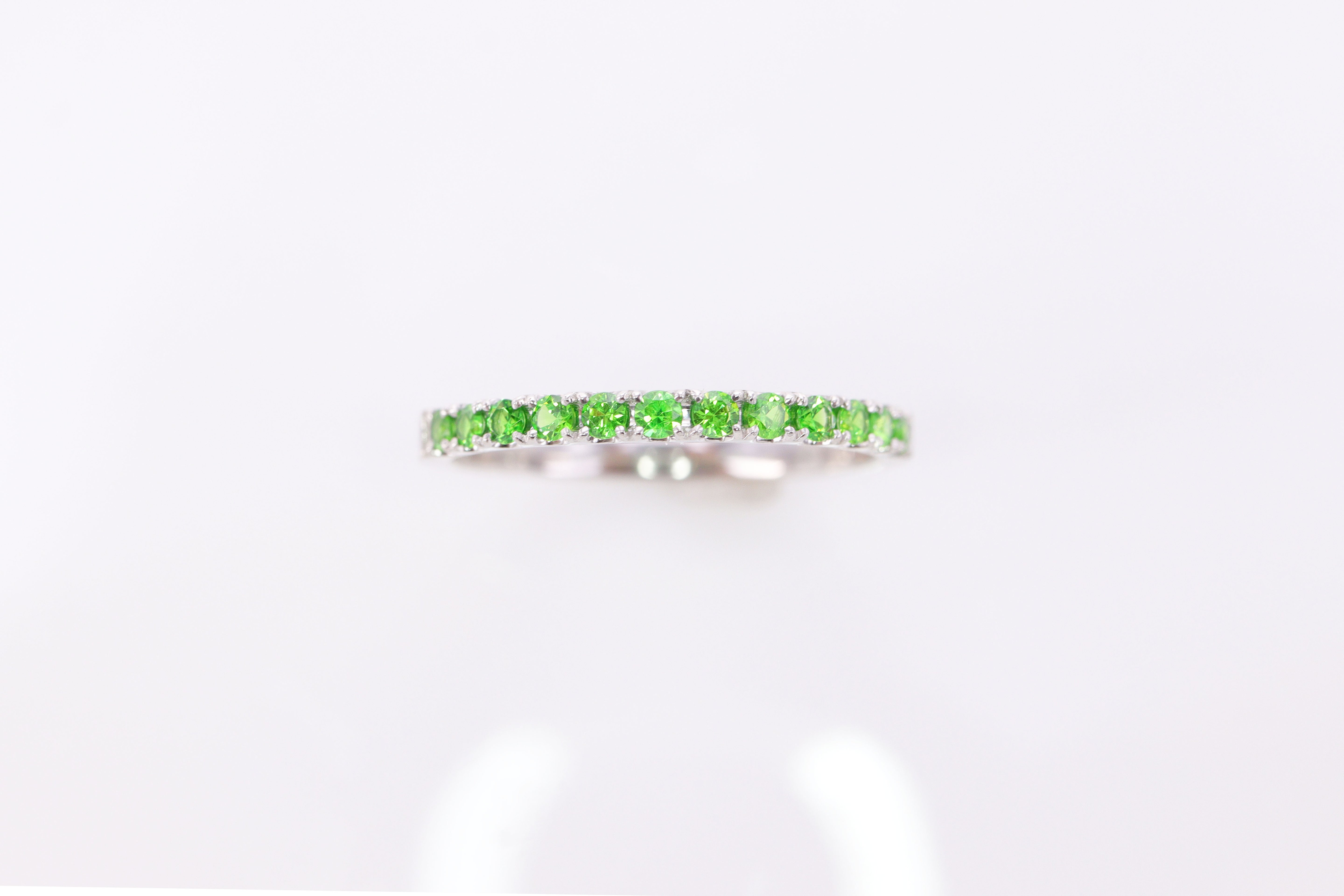 【1点限り】デマントイドガーネット Pt950 エタニティーリング