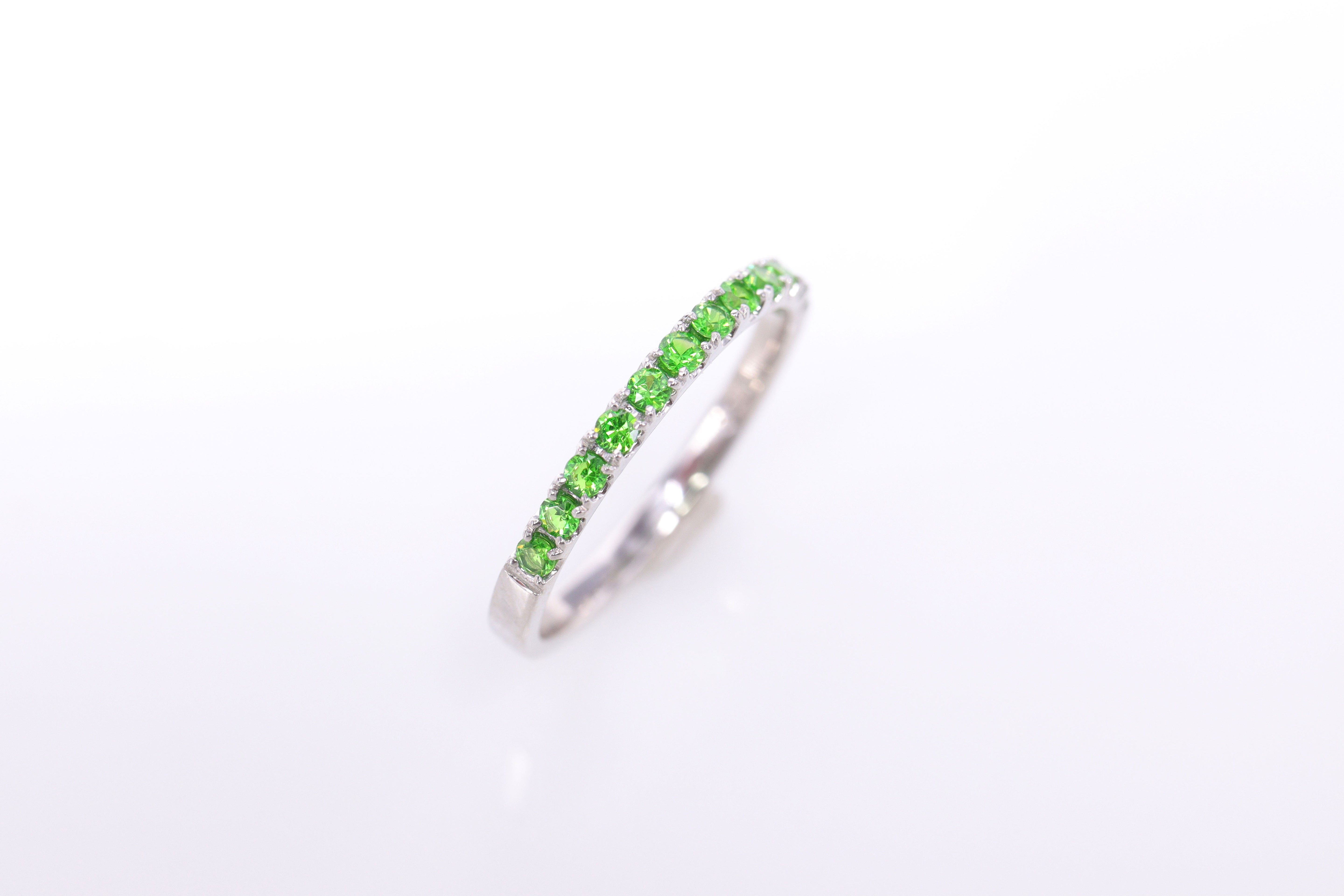 【1点限り】デマントイドガーネット Pt950 エタニティーリング