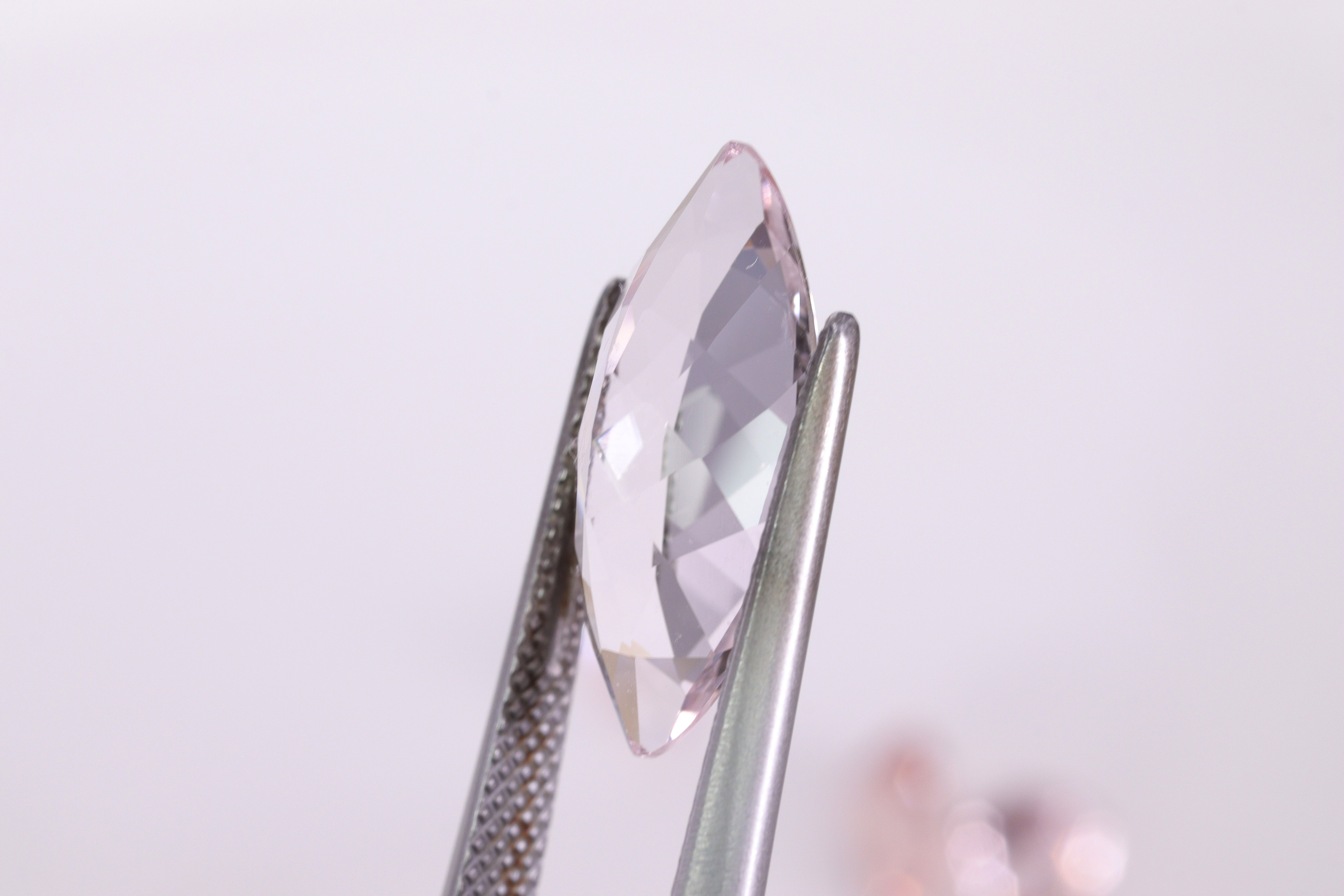 モルガナイト 4.01ct