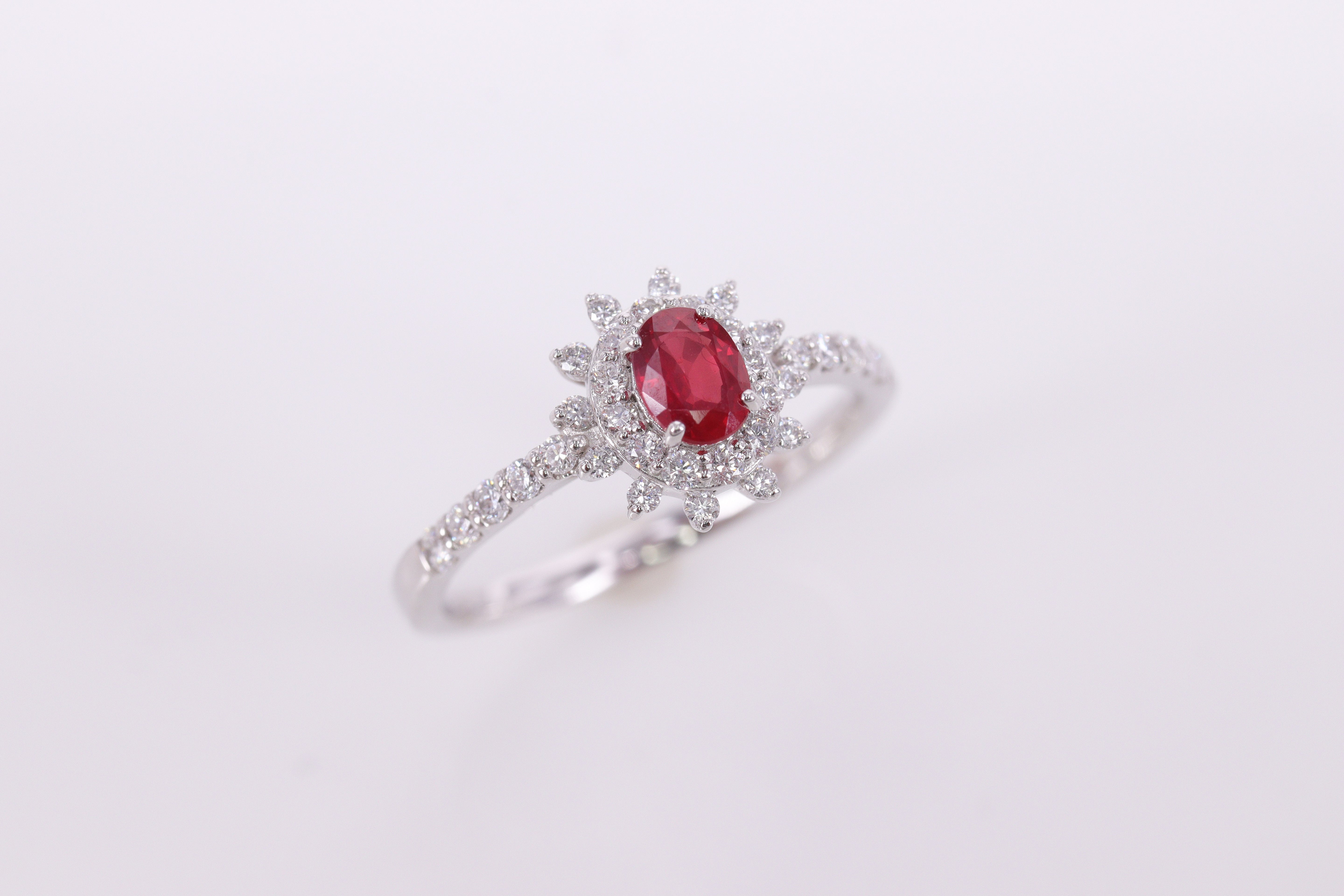 50％OFF ルビー/ダイヤモンド Pt リング