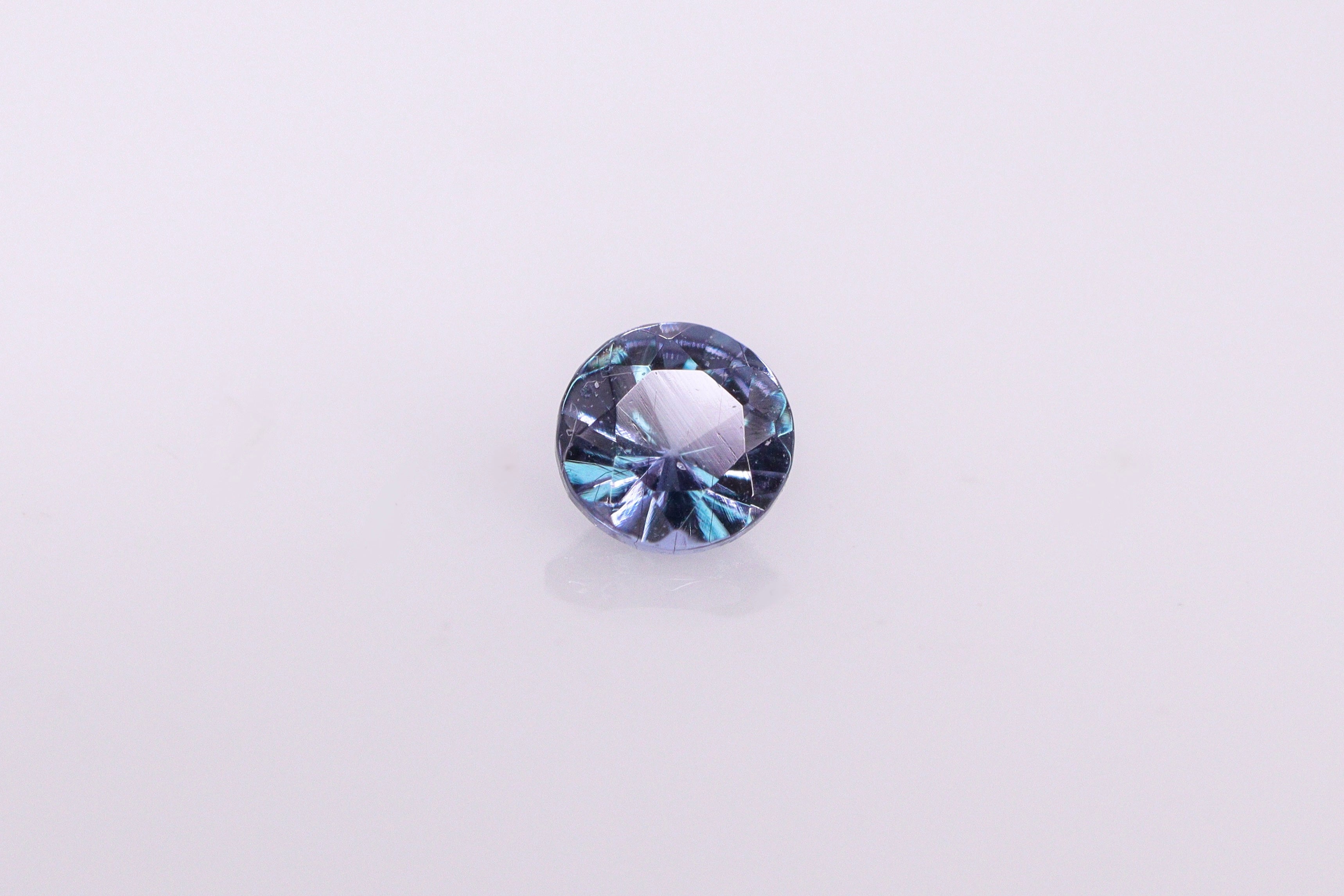 ベキリーブルーガーネット 0.13ct
