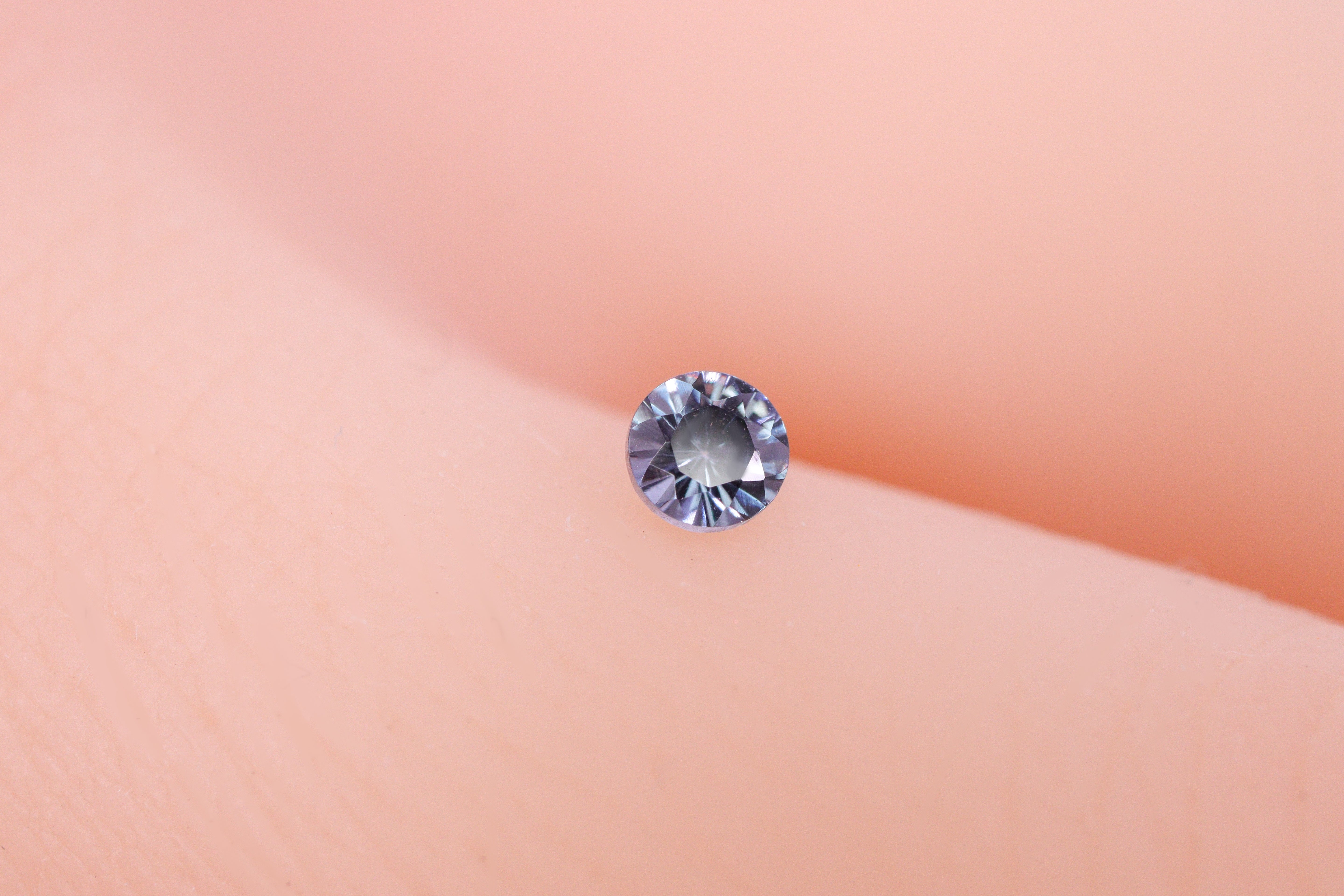 ベキリーブルーガーネット 0.14ct