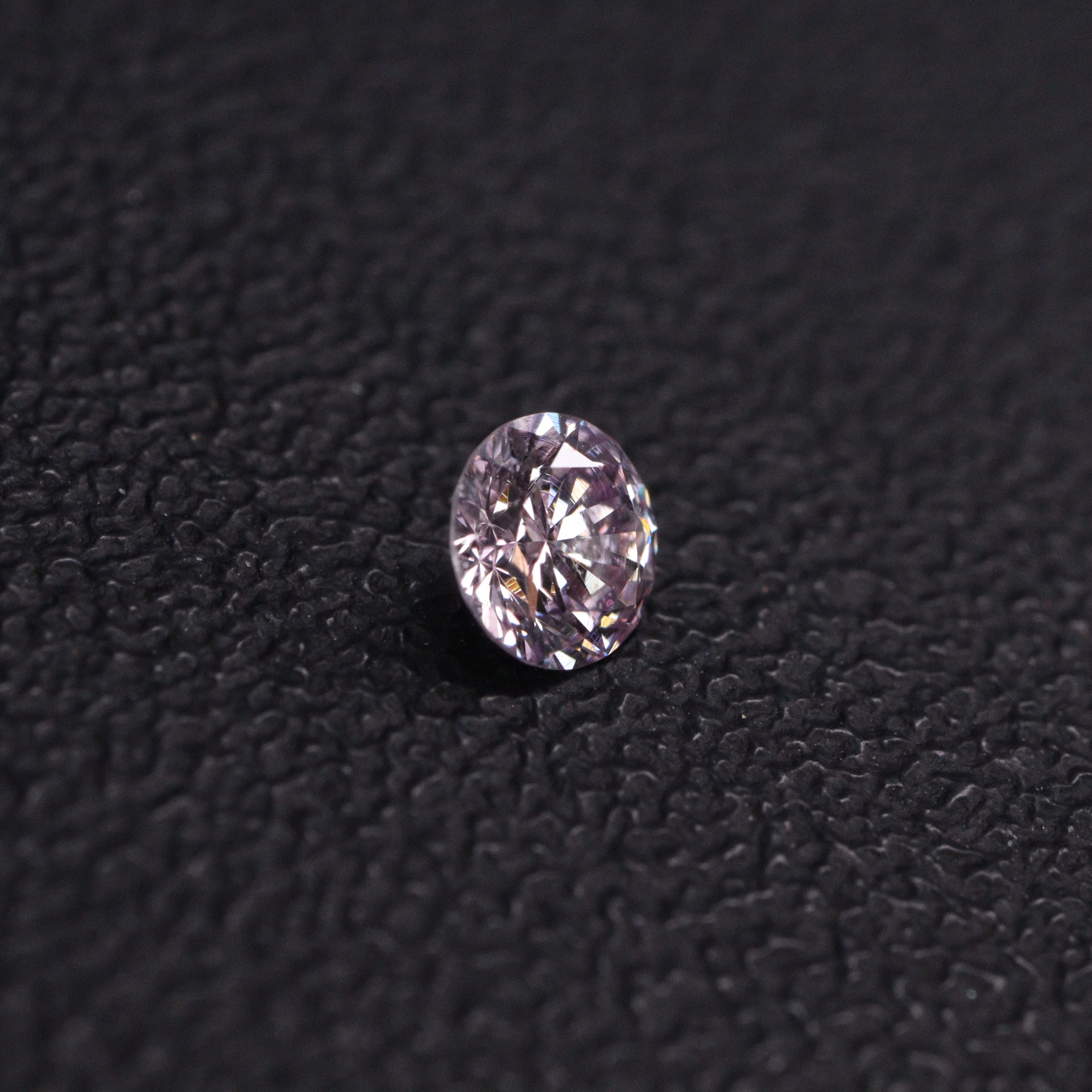 ピンクダイヤモンド<BR>Fancy light purpre pink<BR>0.095ct