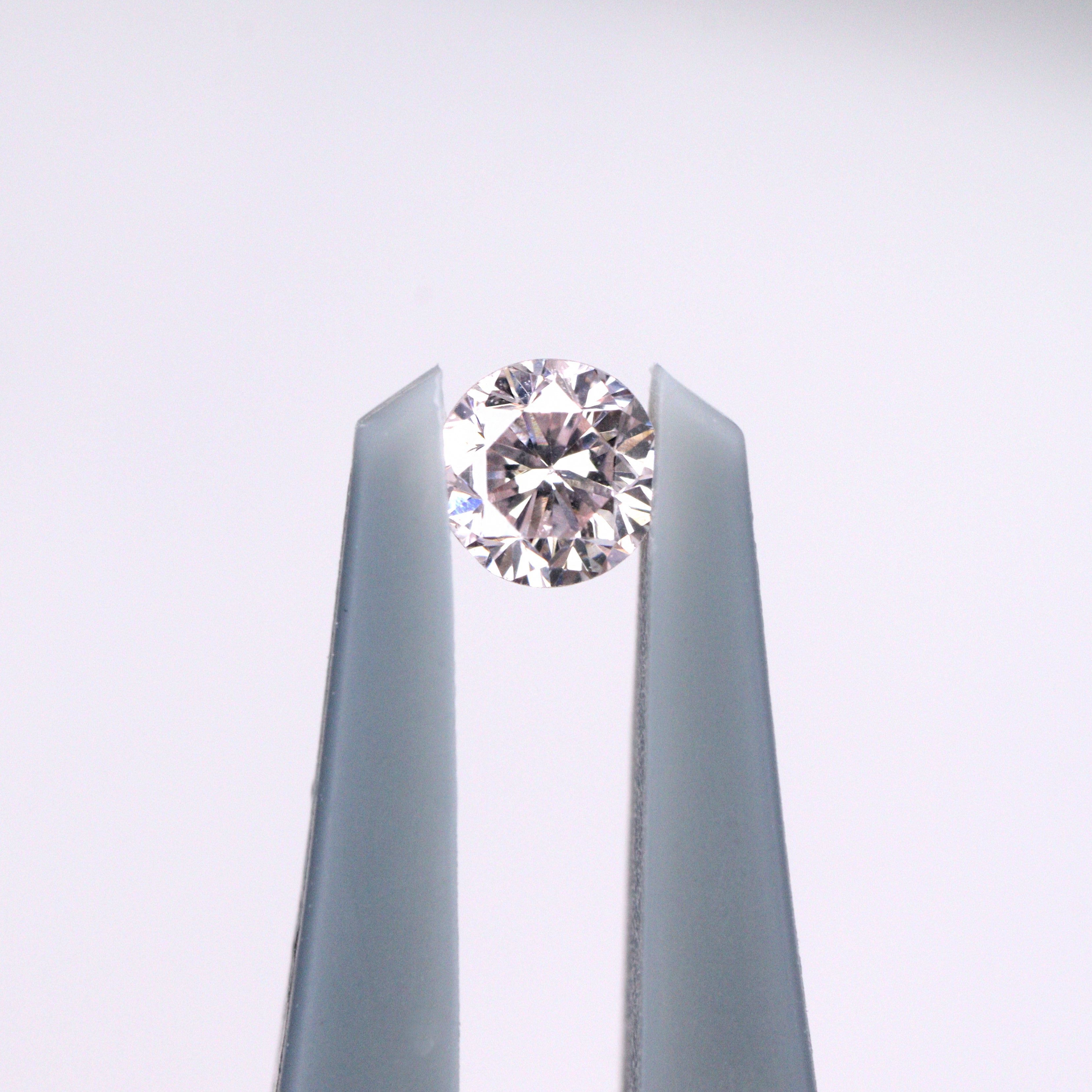 ピンクダイヤモンド<BR>very light pink<BR>0.082ct