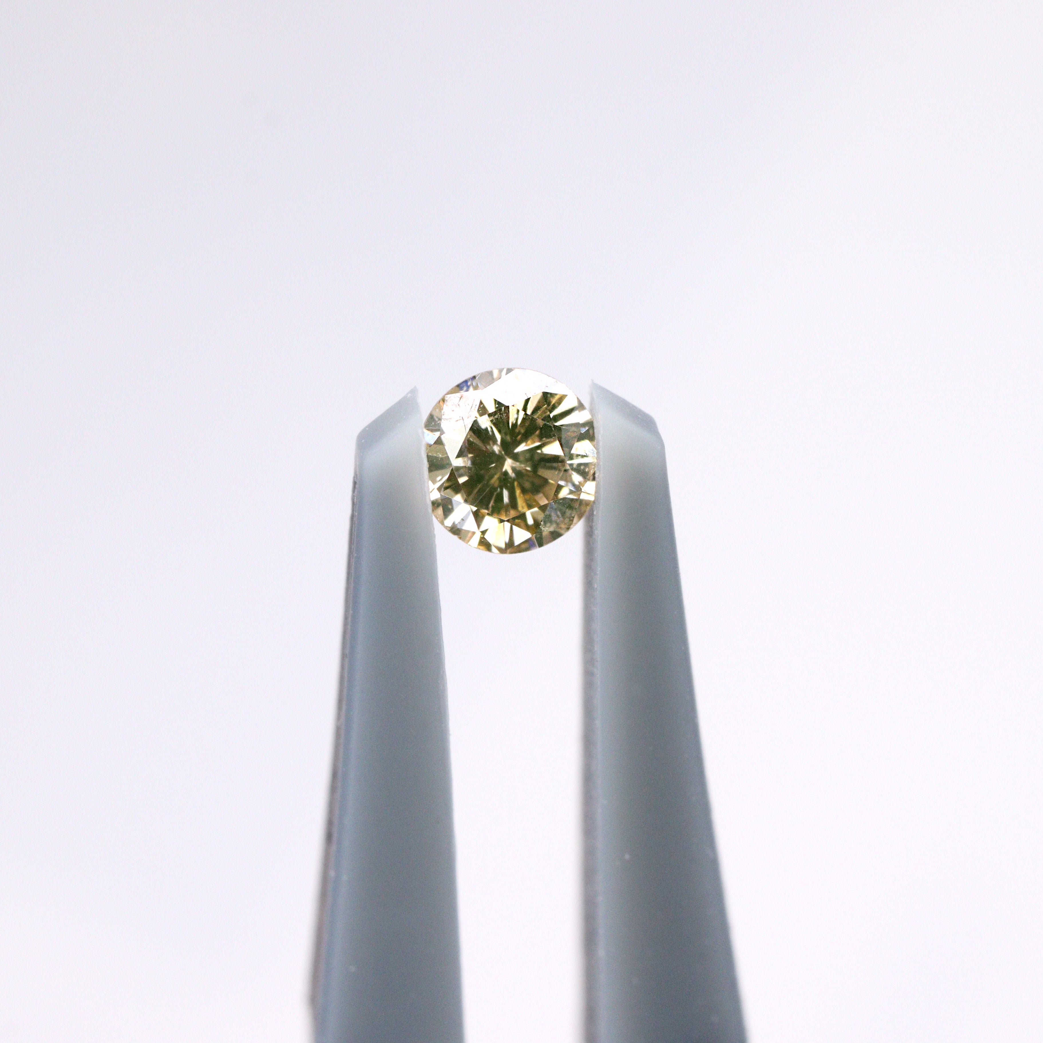 イエローダイヤモンド<BR>0.089ct