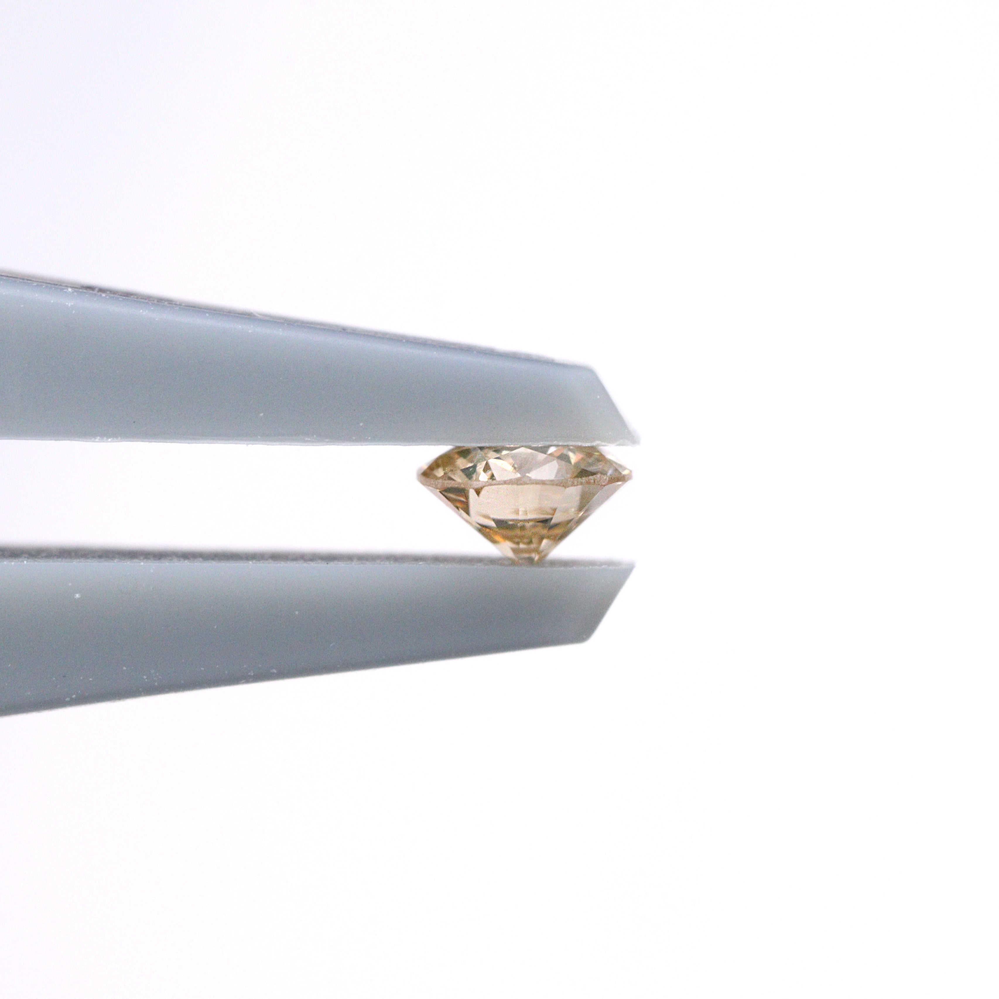 イエローダイヤモンド<BR>0.089ct