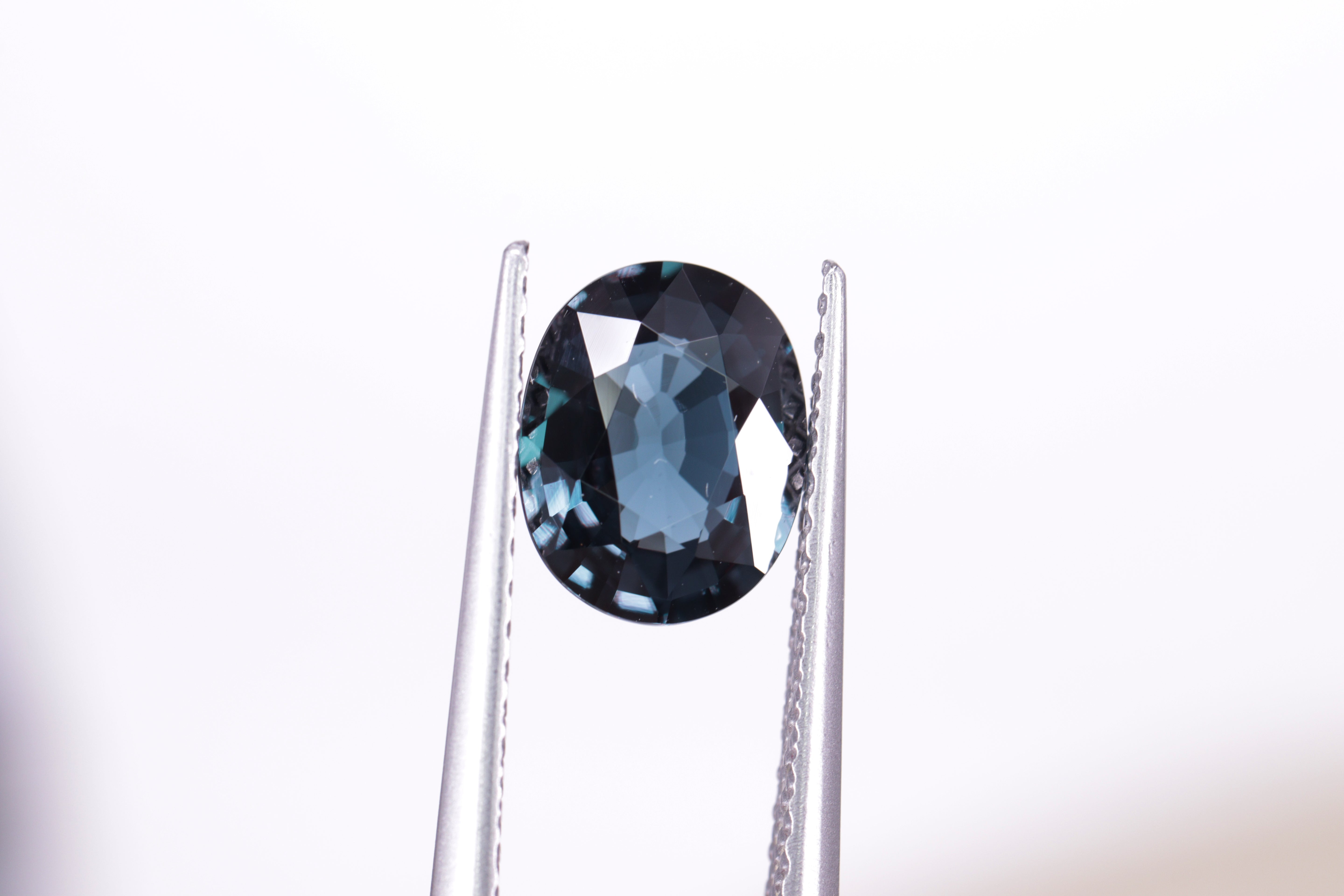 カラーチェンジガーネット（ベキリー） 1.337ct