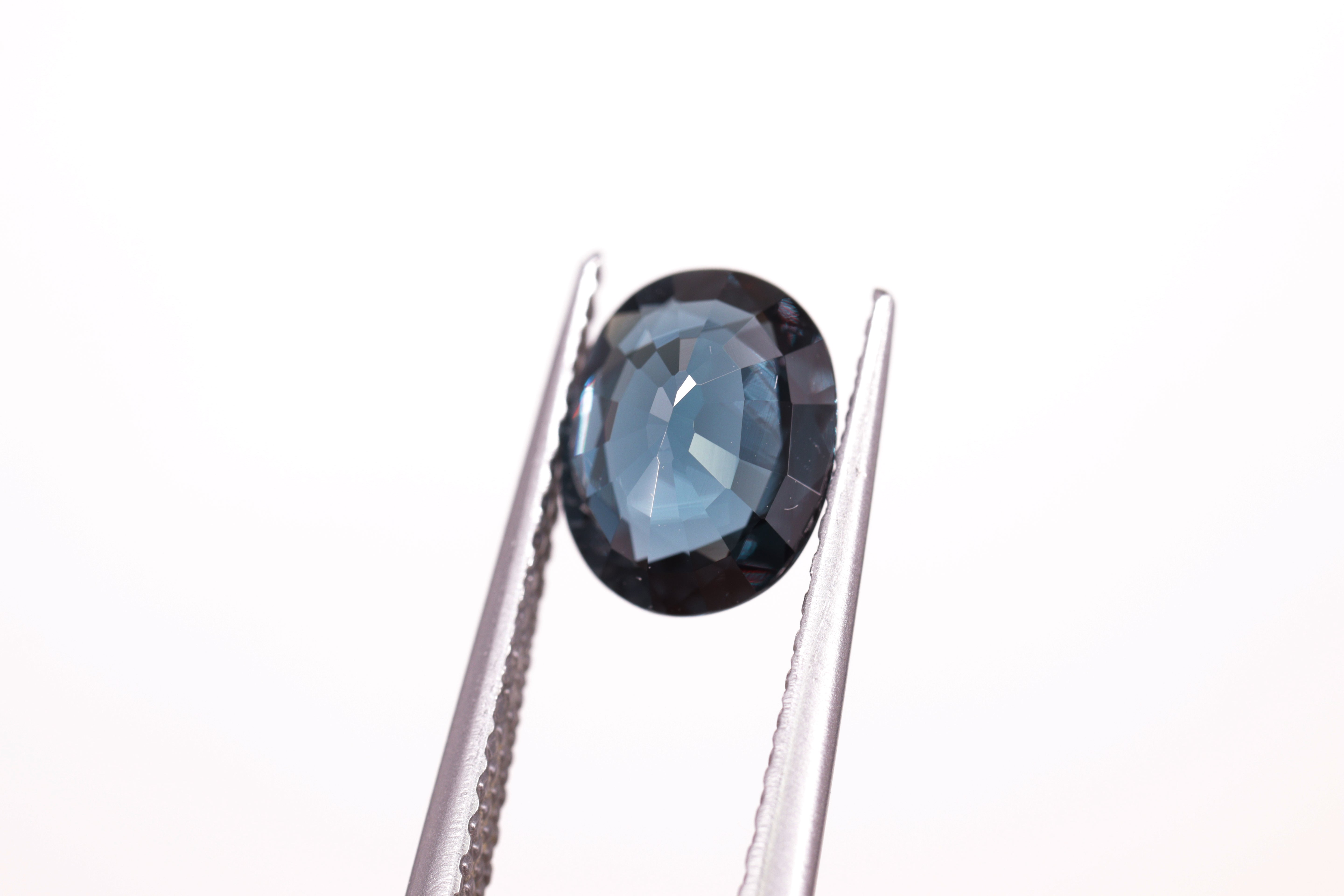 カラーチェンジガーネット（ベキリー） 1.337ct