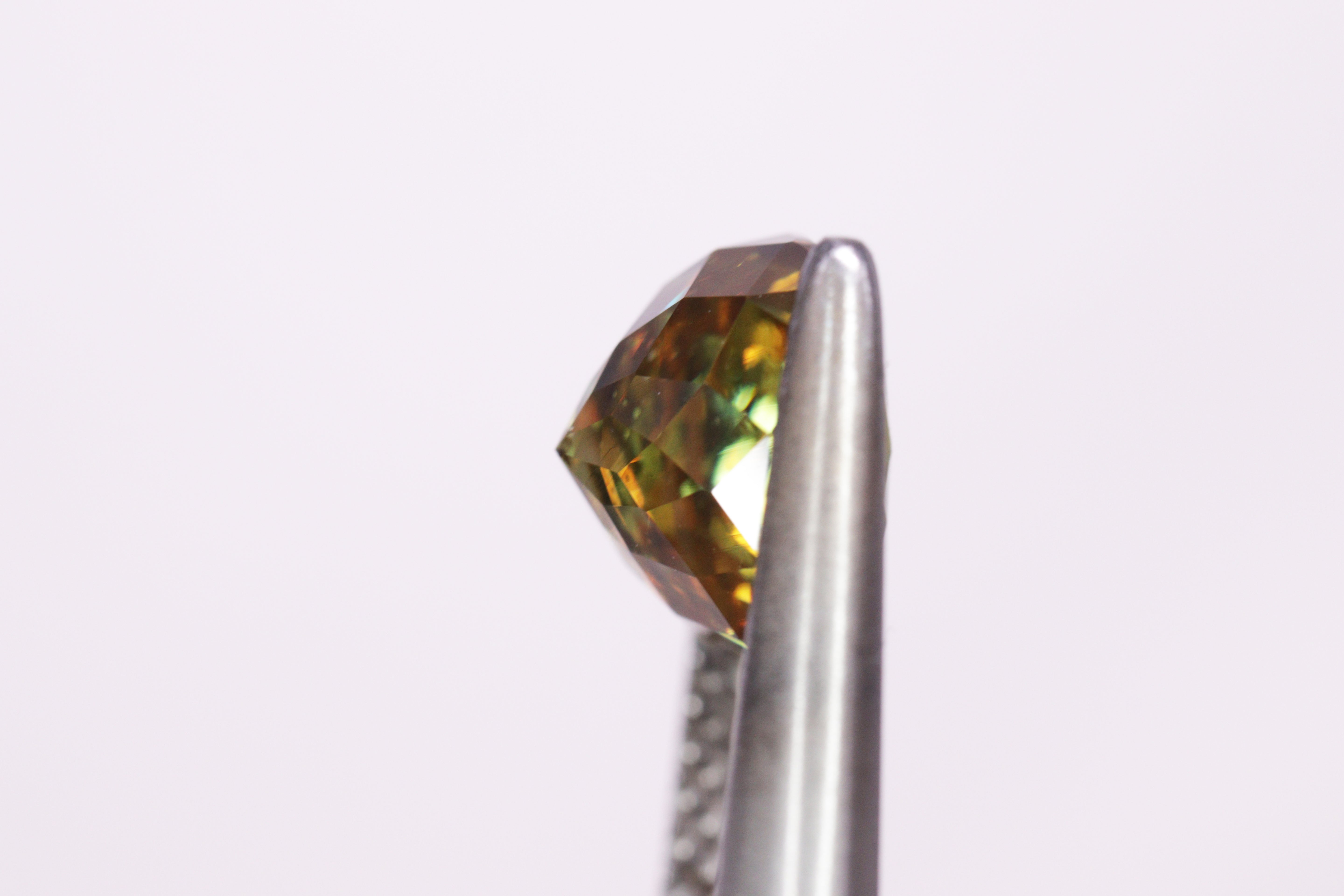 クロムスフェーン 1.85ct