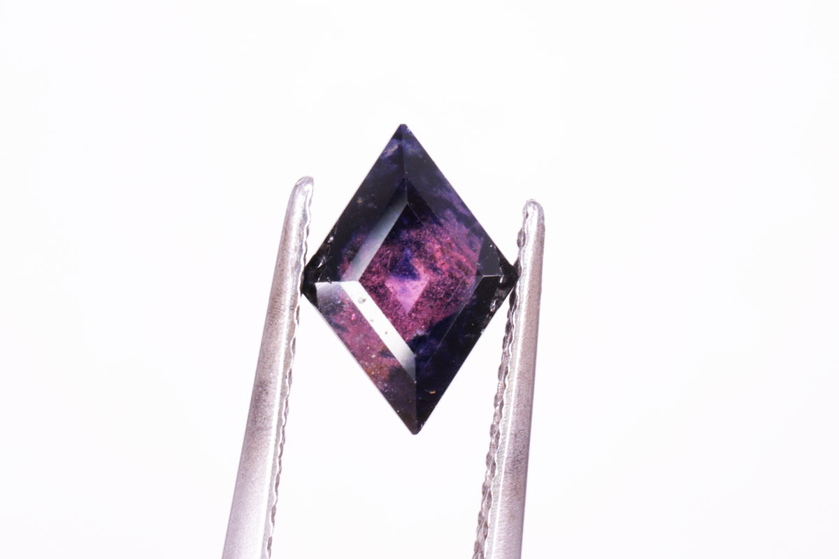 ☆希少なひし形☆ウィンザーサファイア 1.08ct