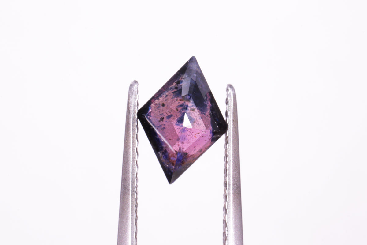 ☆希少なひし形☆ウィンザーサファイア 1.08ct
