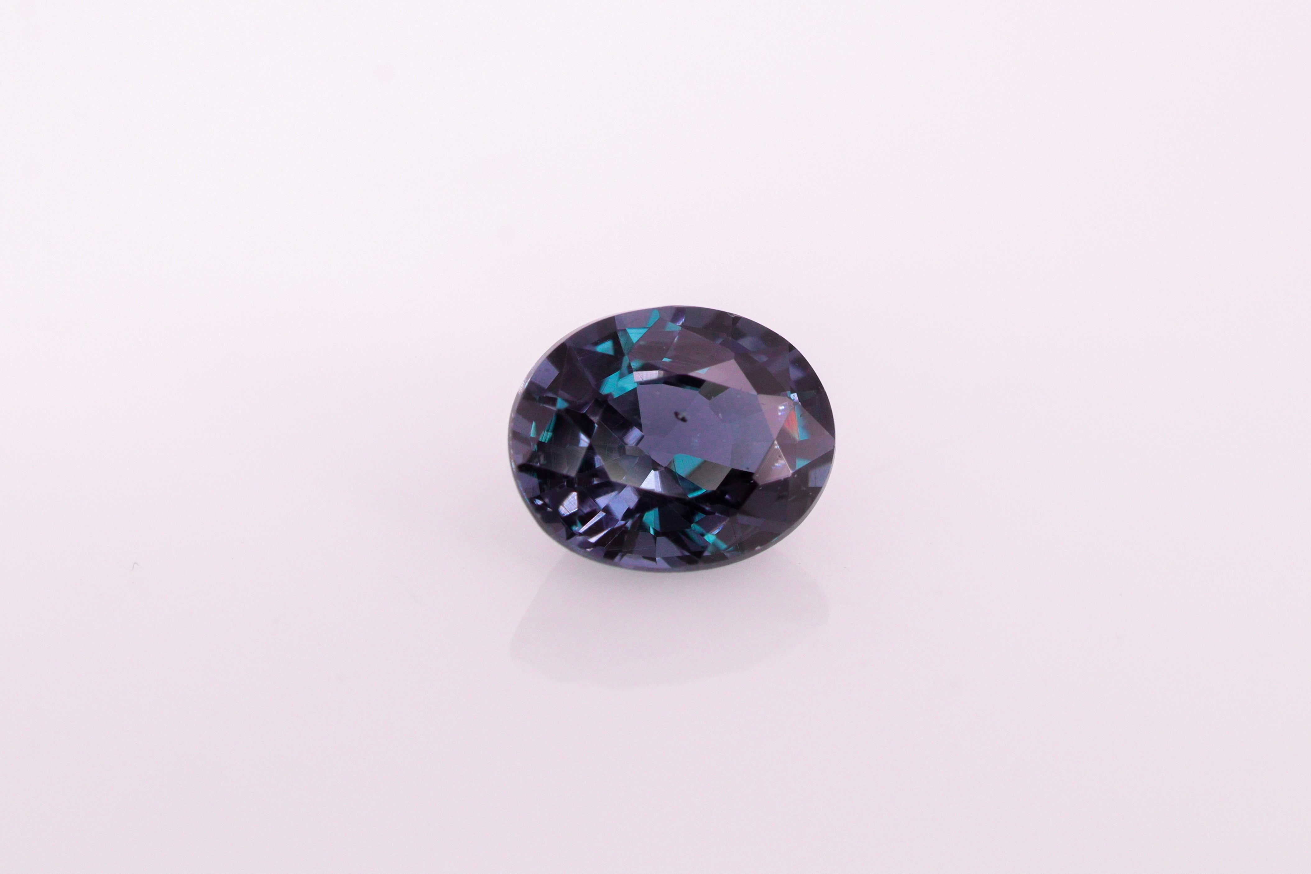 ☆ベキリーブルー☆カラーチェンジガーネット 0.63ct