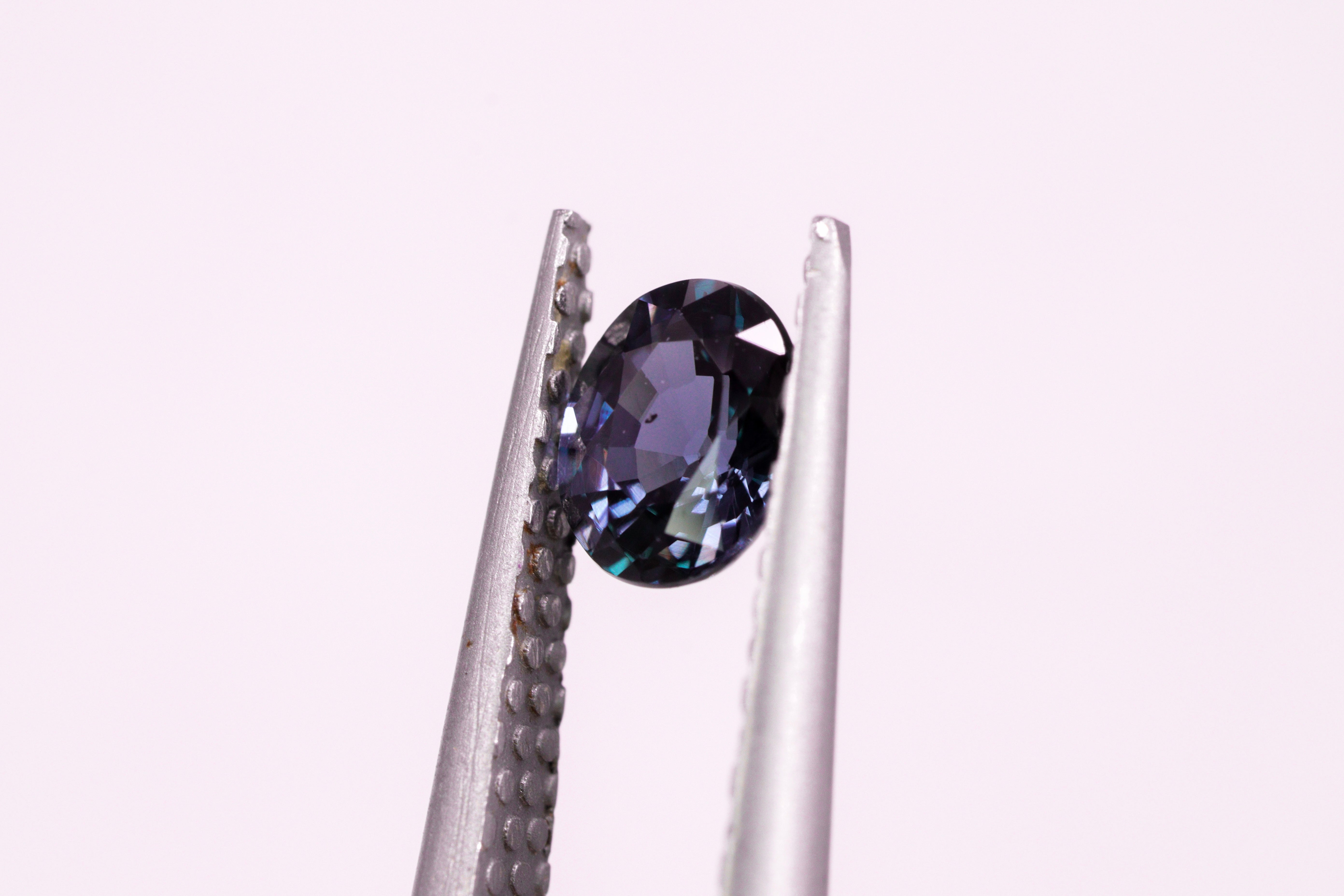 ☆ベキリーブルー☆カラーチェンジガーネット 0.63ct